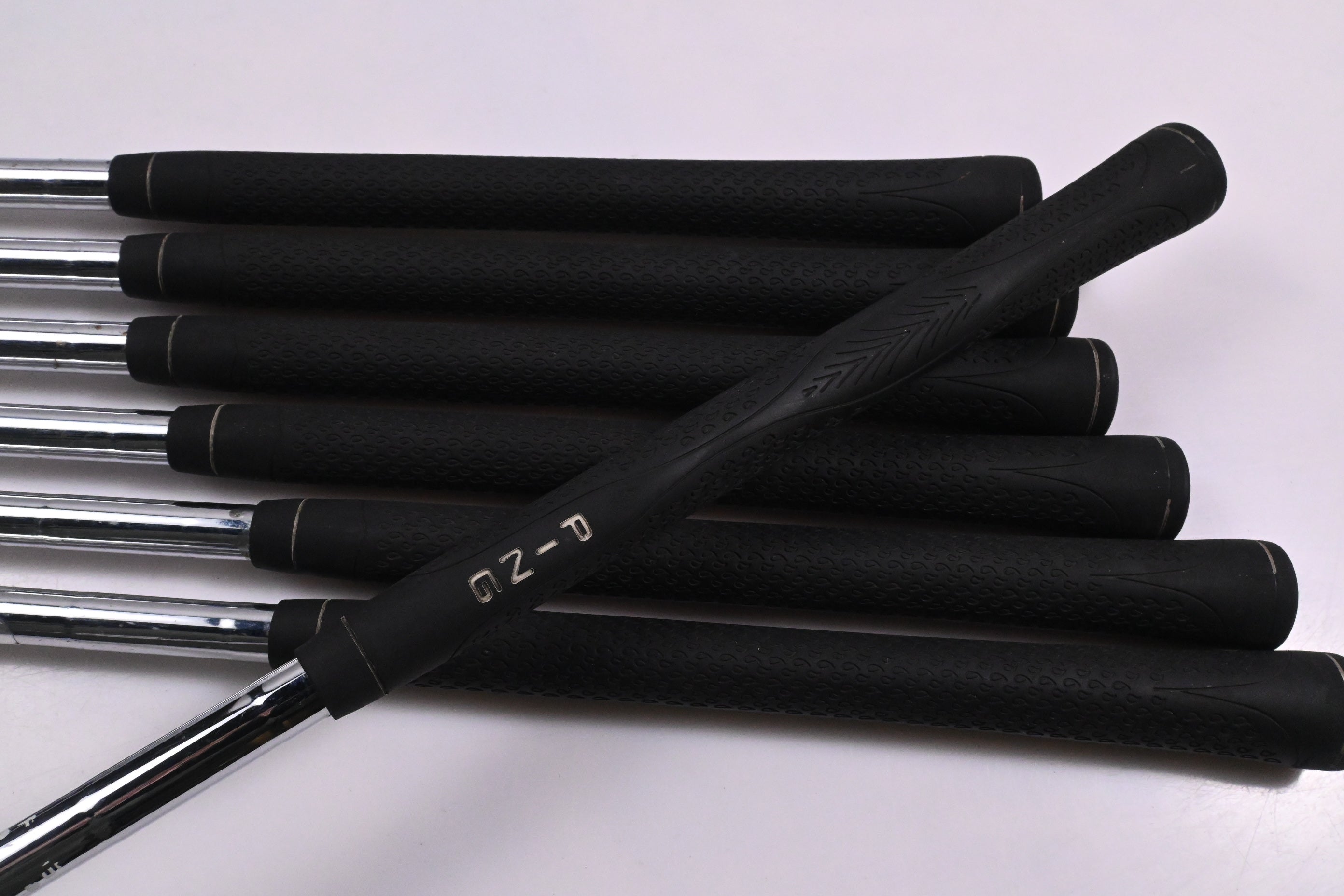 Ping i10 Irons / 4-PW / White Dot / Stiff Flex Ping AWT Steel Shafts