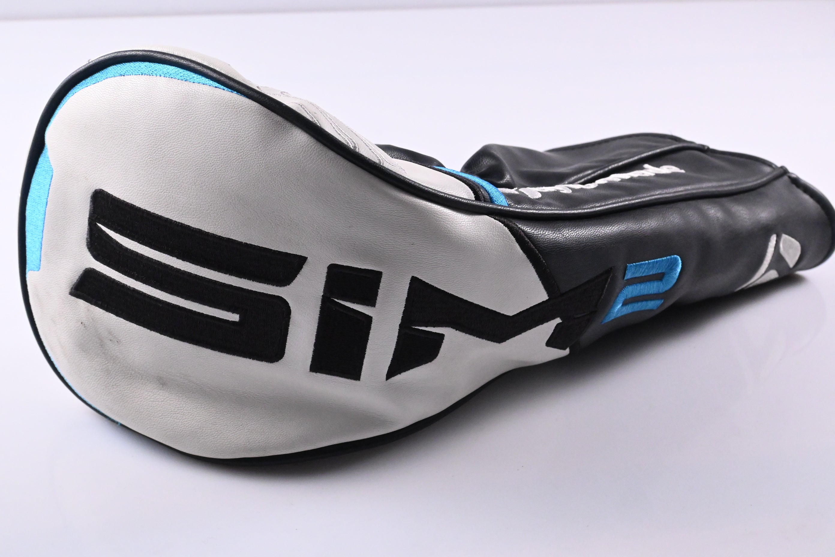 Taylormade SIM2 Max Driver / 9 Degree / Stiff Flex Aldila Rogue 60 Shaft