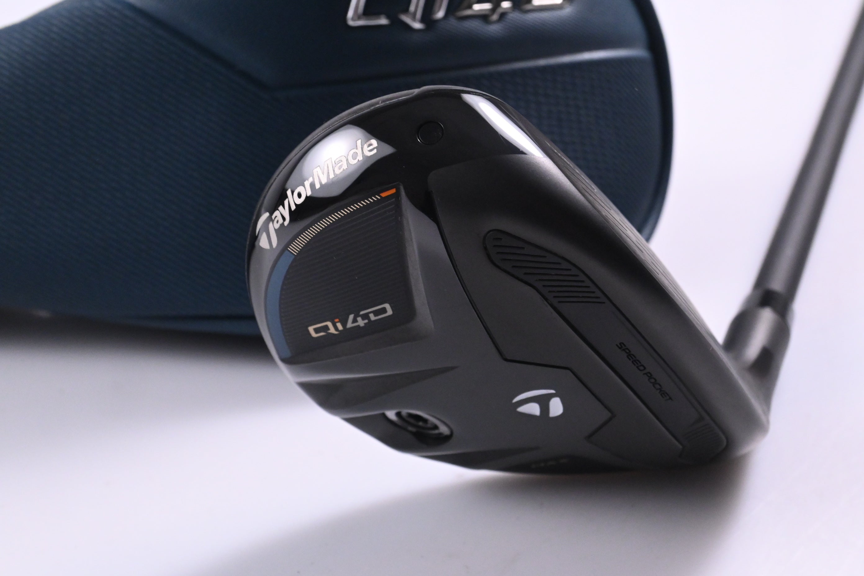 Taylormade Qi4D Max #4 Hybrid / 23 Degree / Regular Flex Reax 50 Shaft