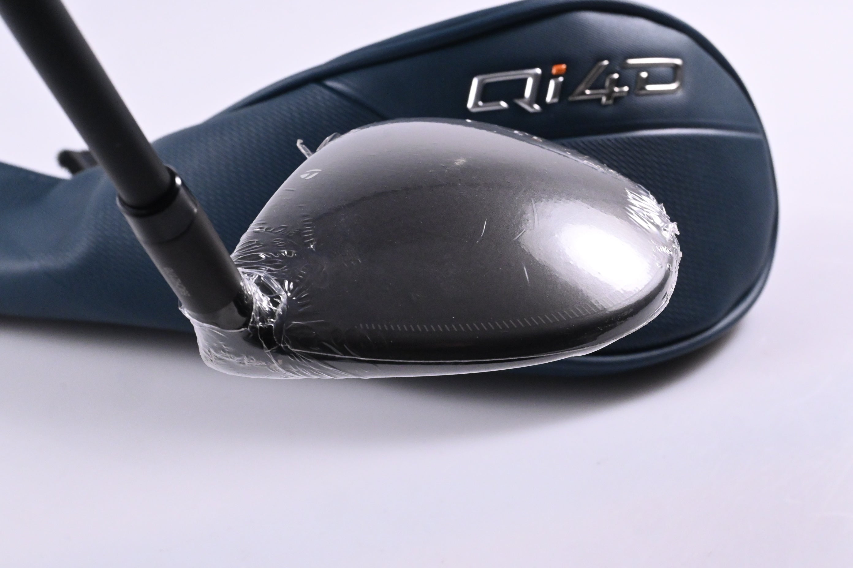 Taylormade Qi4D Max #7 Wood / 21 Degree / Regular Flex Reax 55 Shaft