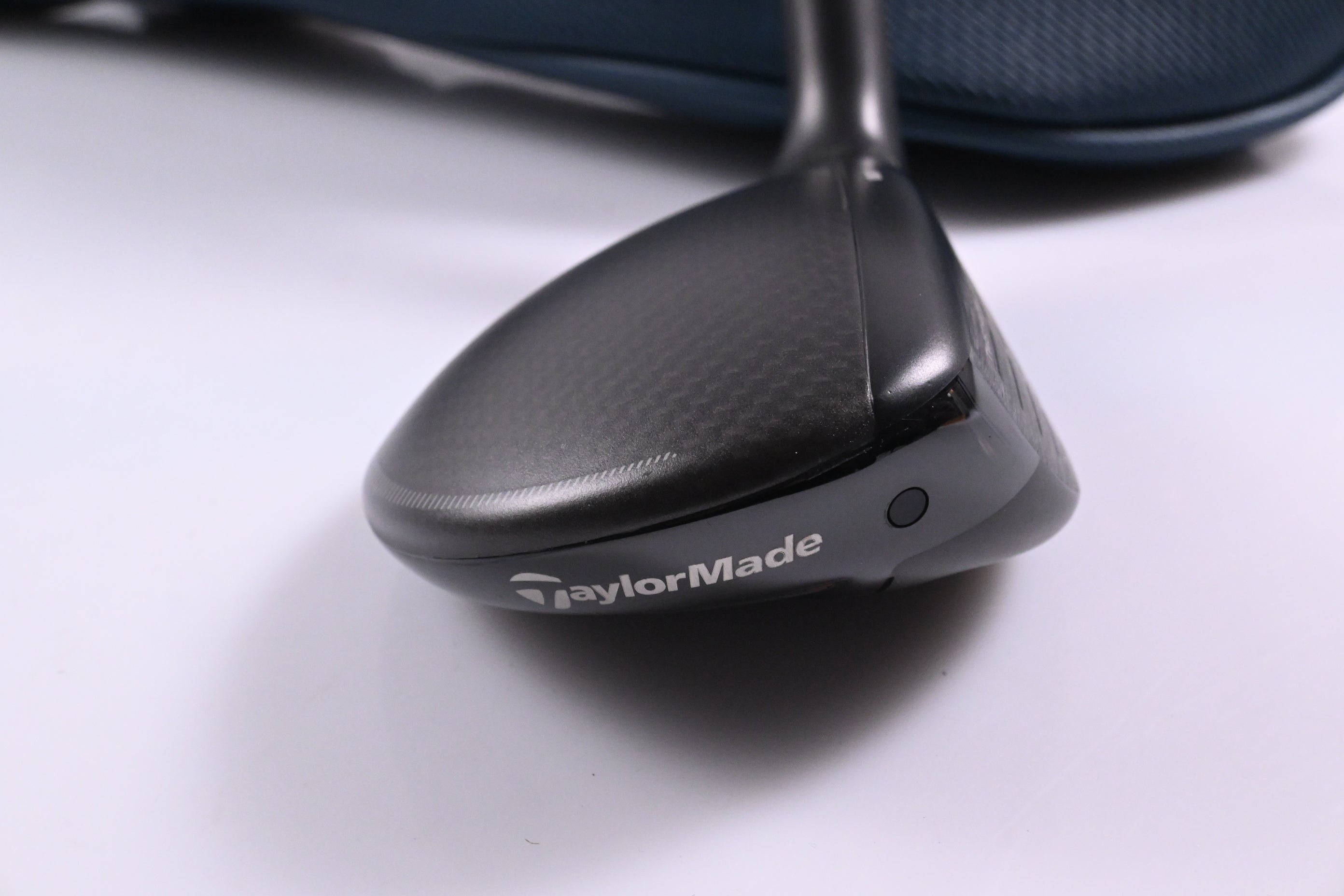 Taylormade Qi4D Max #4 Hybrid / 23 Degree / Regular Flex Reax 50 Shaft