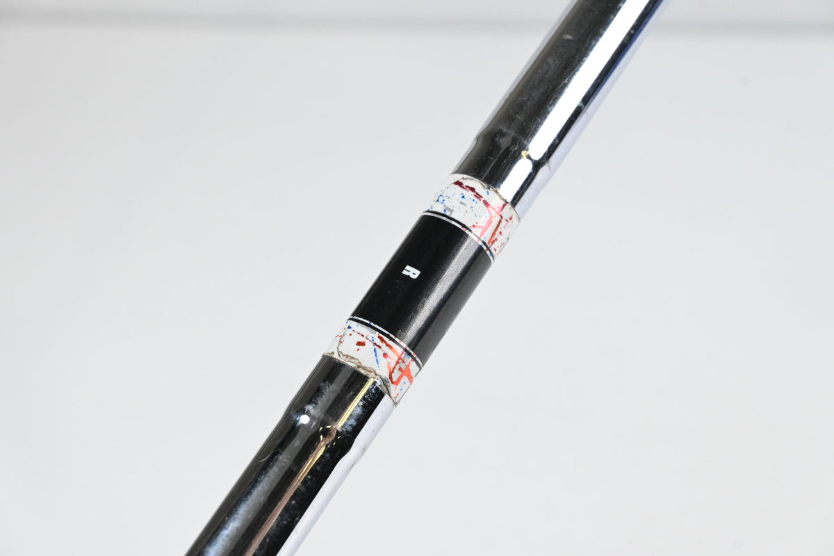 Cobra AMP Cell Pitching Wedge / 44 Degree / Regular Flex Dynalite 90 Shaft