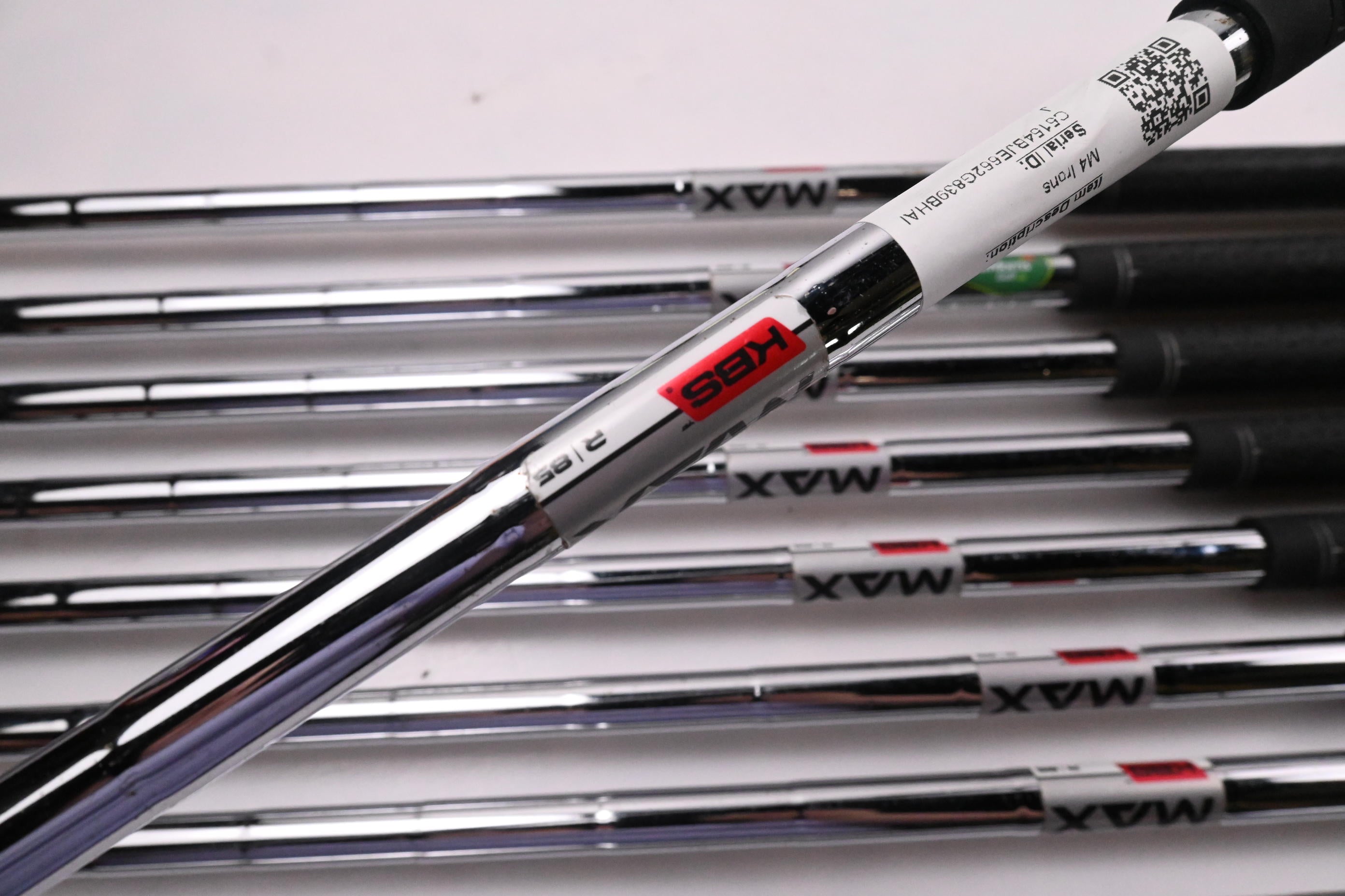 Taylormade M4 Irons / 4-PW+AW+SW / Regular Flex KBS Max 85 Shafts
