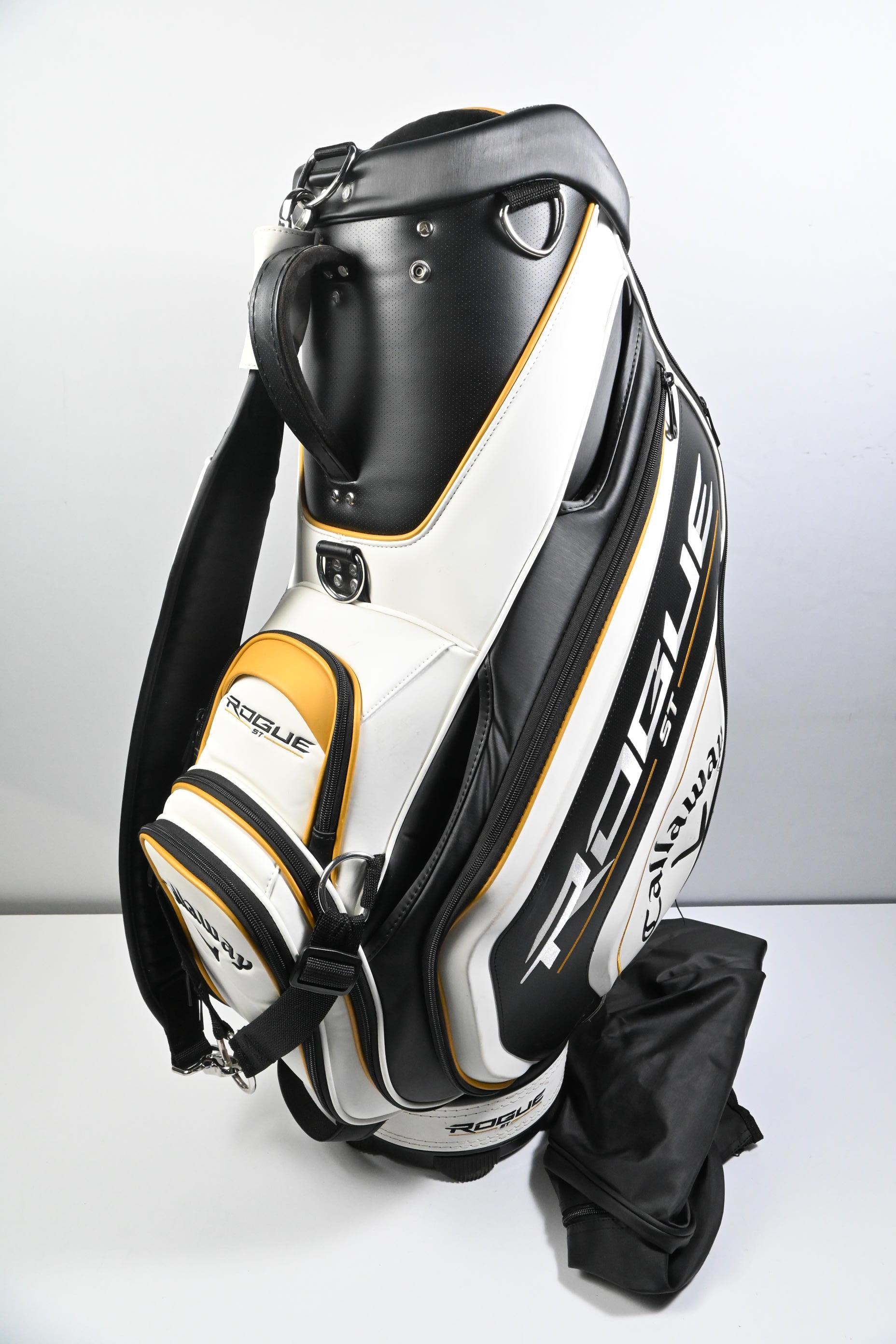 Callaway Rogue ST Tour Bag / 6-Way Divider / White, Black & Gold