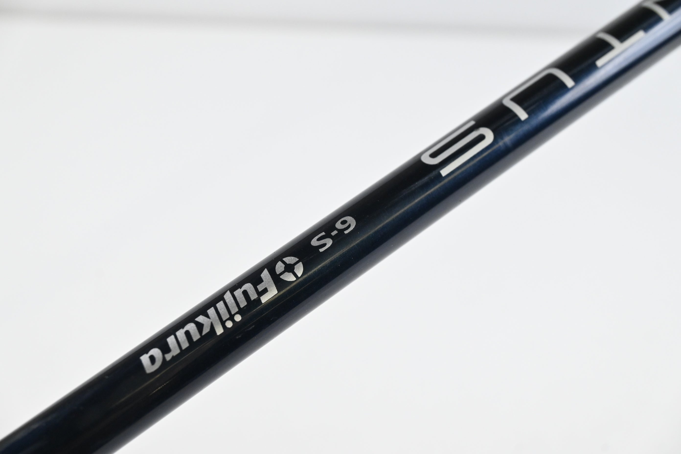Wilson Dynapower Titanium 2023 Driver / 9 Degree / Stiff Flex Fujikura Ventus Blue 6