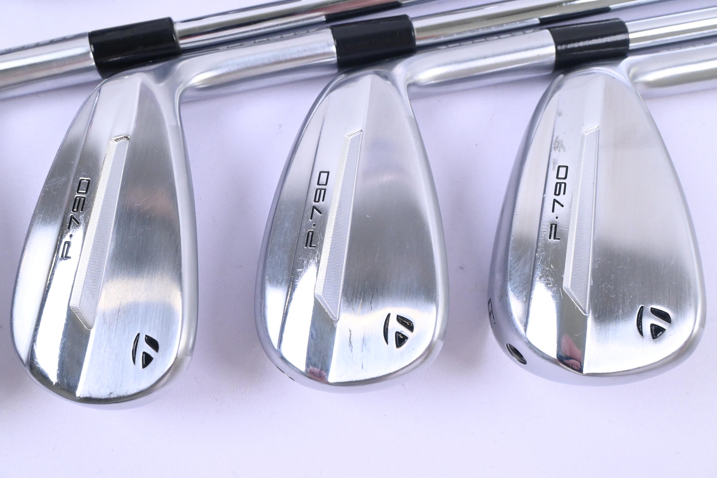 Taylormade P790 2025 Irons / 5-PW+GW / Regular Flex Dynamic Gold Mid 115 Shafts