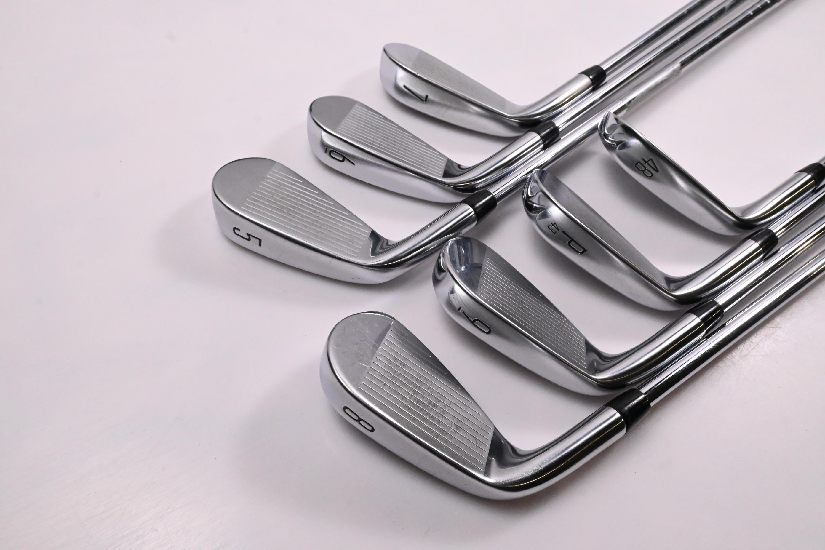 Titleist T350 Irons / 5-PW+48° / Regular Flex AMT Red R300 Shafts