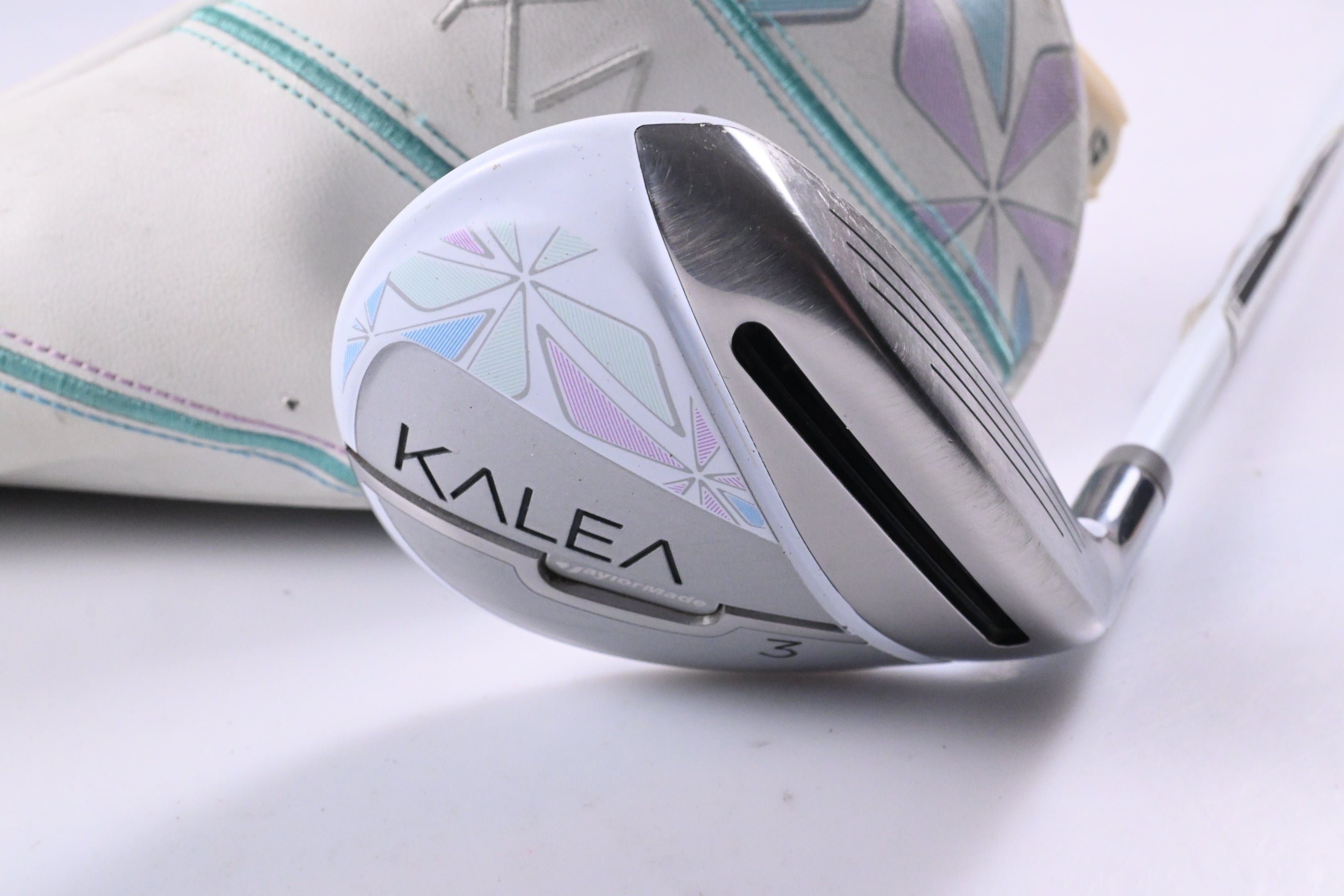 Ladies Taylormade Kalea 3 #3 Wood / 17 Degree / Ladies Flex Ultralight 45 Shaft