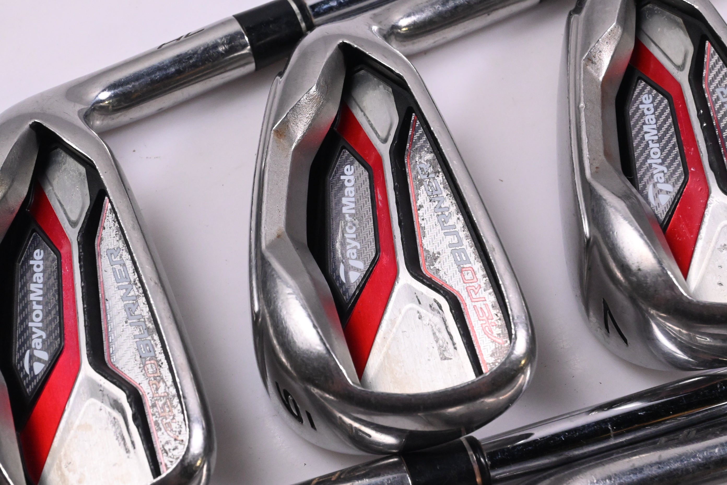 Taylormade Aeroburner Irons / 5-PW / Regular Flex Taylormade Shafts