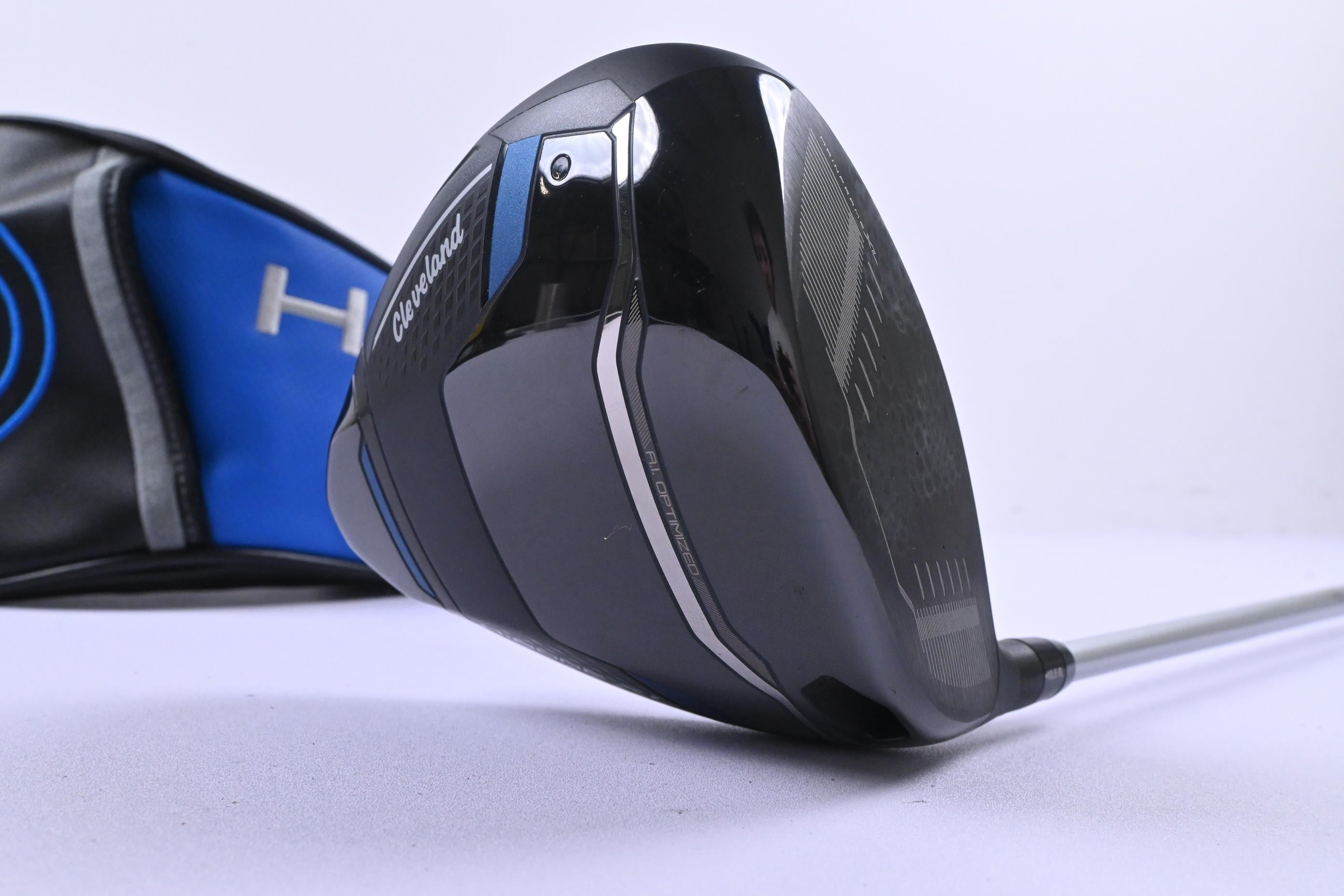 Cleveland HiBore XL Lite Driver / 10.5 Degree / Regular Flex Aldila Ascent 40