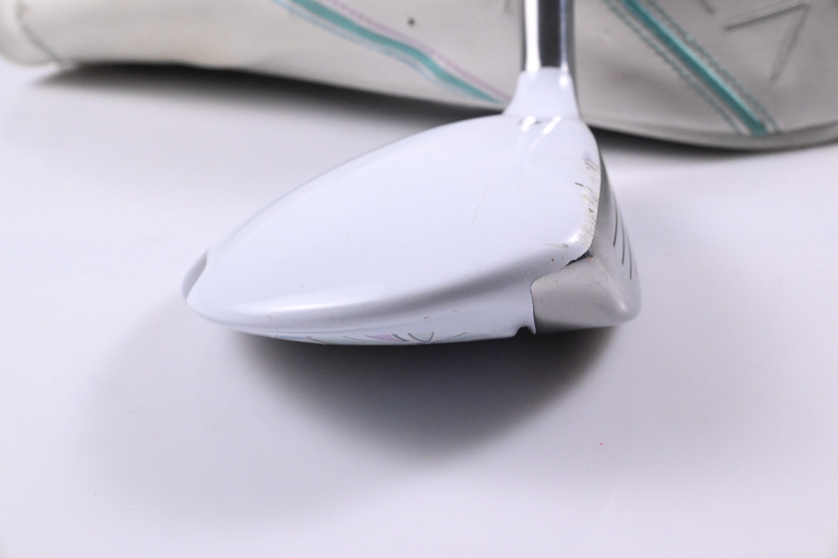 Ladies Taylormade Kalea 3 #3 Wood / 17 Degree / Ladies Flex Ultralight 45 Shaft