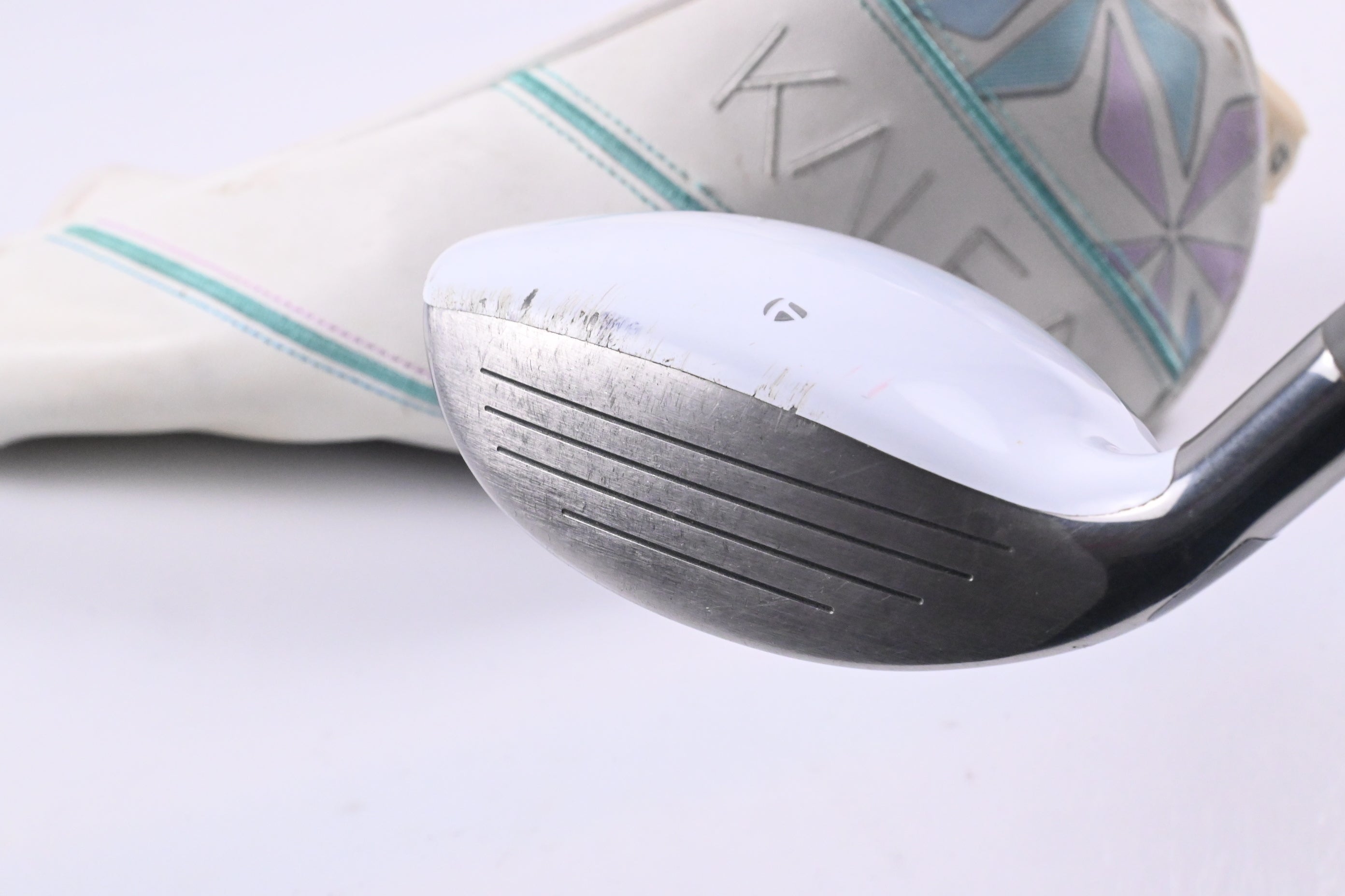 Ladies Taylormade Kalea 3 #3 Wood / 17 Degree / Ladies Flex Ultralight 45 Shaft