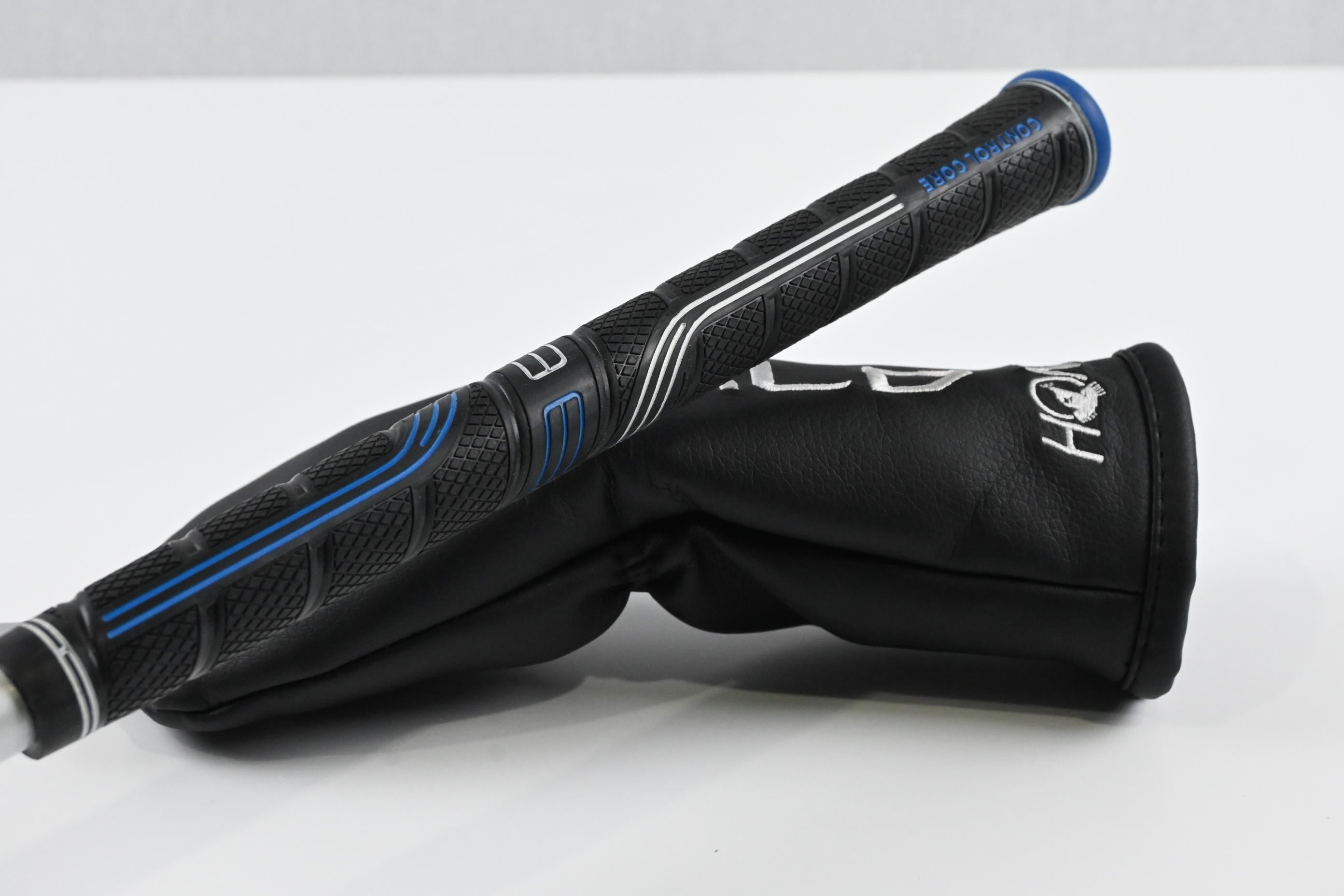 Honma TW747 #3 Hybrid / 19 Degree / Regular Flex Graphite Design TourAD IZ-65
