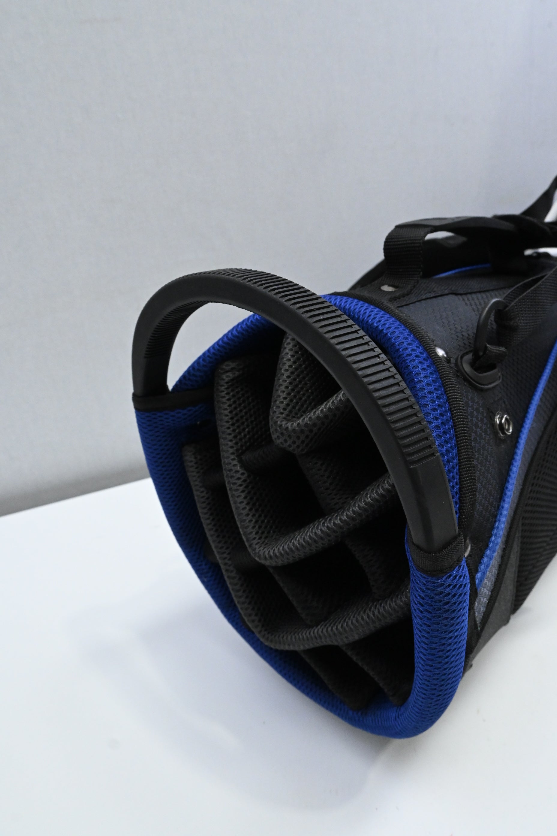 MacGregor Stand Bag / 14-Way / Black, Blue, White