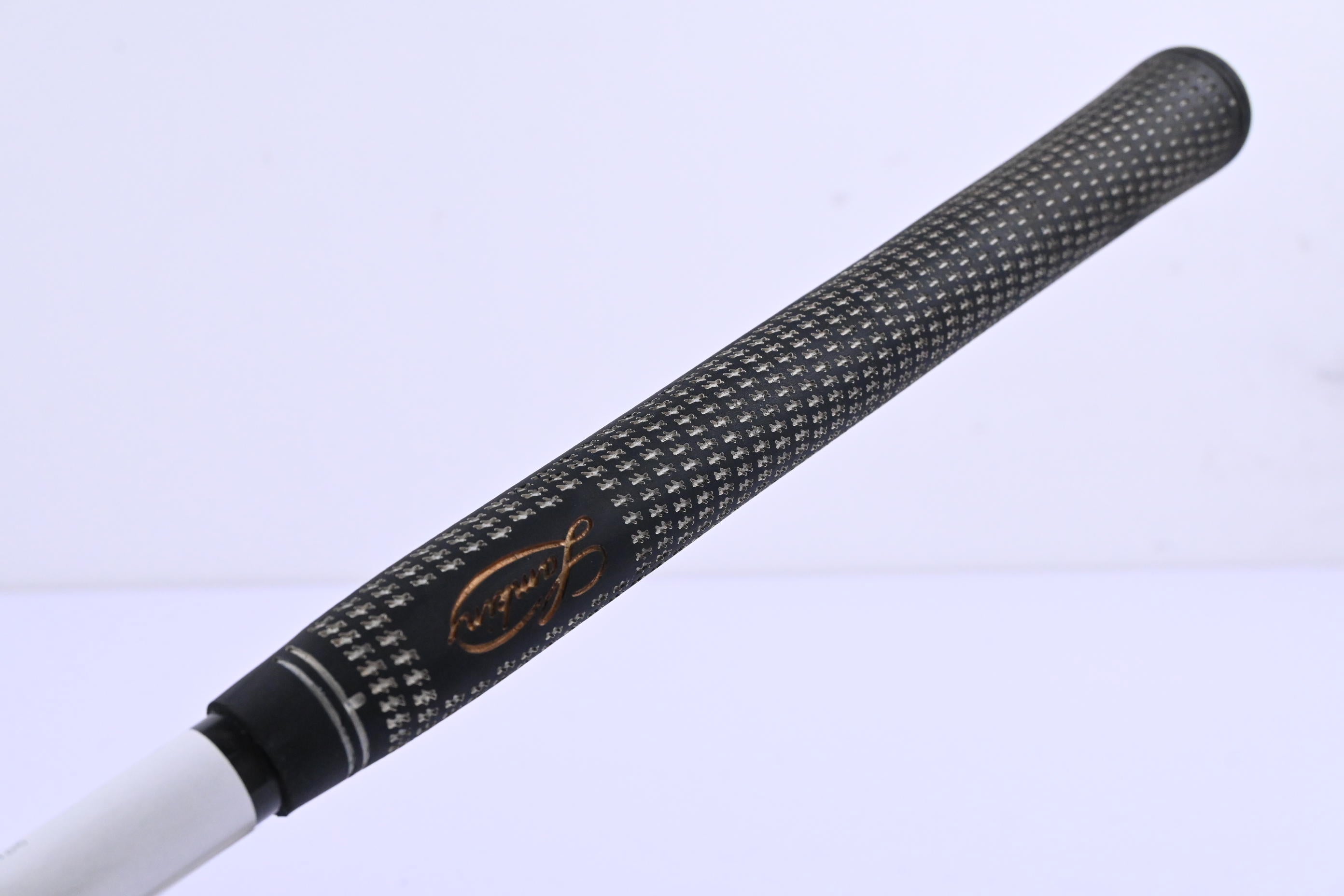 Taylormade R11 Driver / 10.5 Degree / Regular Flex Fujikura Blur 60 Shaft