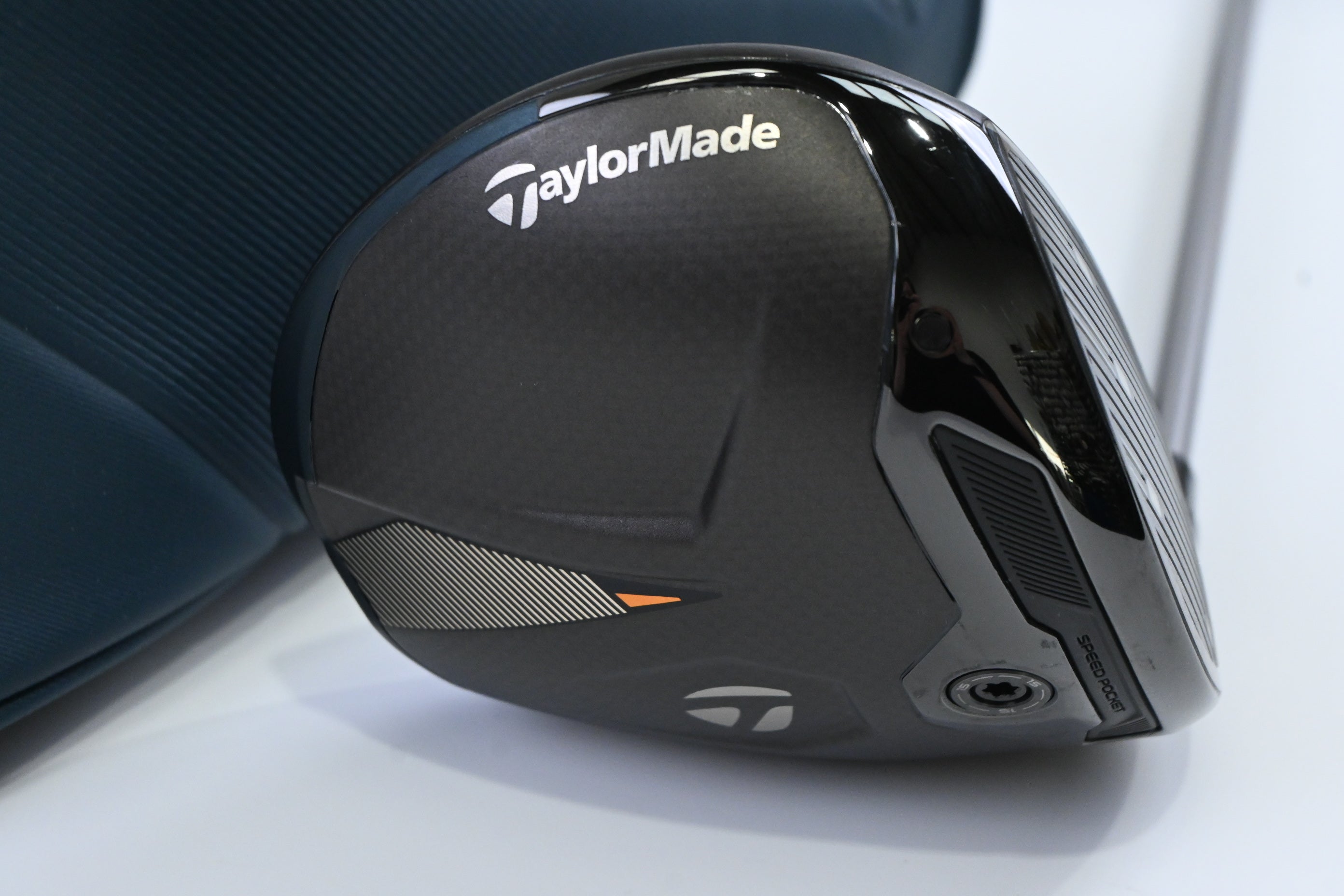 Taylormade Qi4D LS Driver / 9 Degree / Stiff Flex Fujikura Speeder NX TCS 50