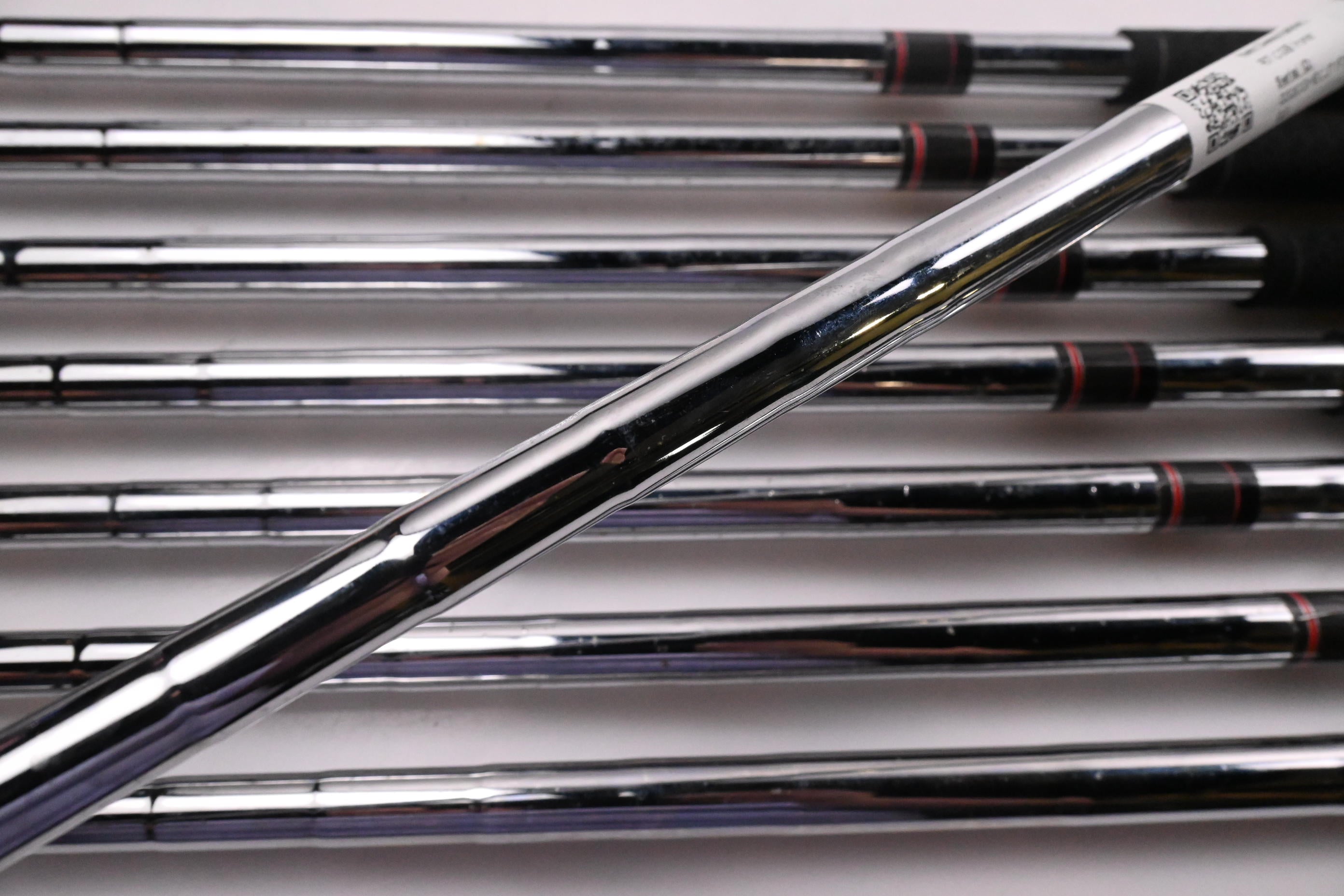 Taylormade R7 CGB Irons / 4-PW+SW / Regular Flex Taylormade R7 Shafts