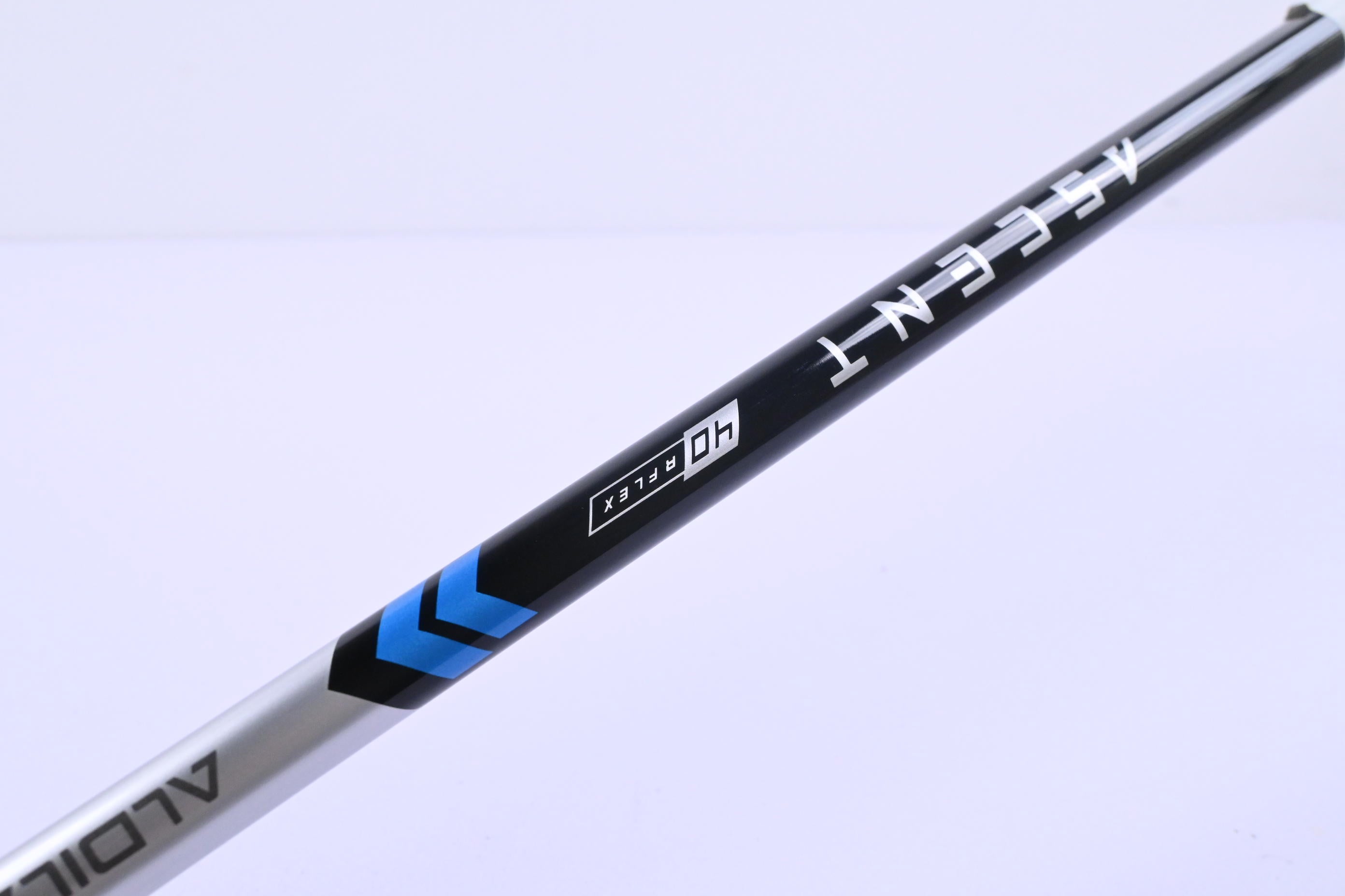 Cleveland HiBore XL Lite Driver / 10.5 Degree / Regular Flex Aldila Ascent 40