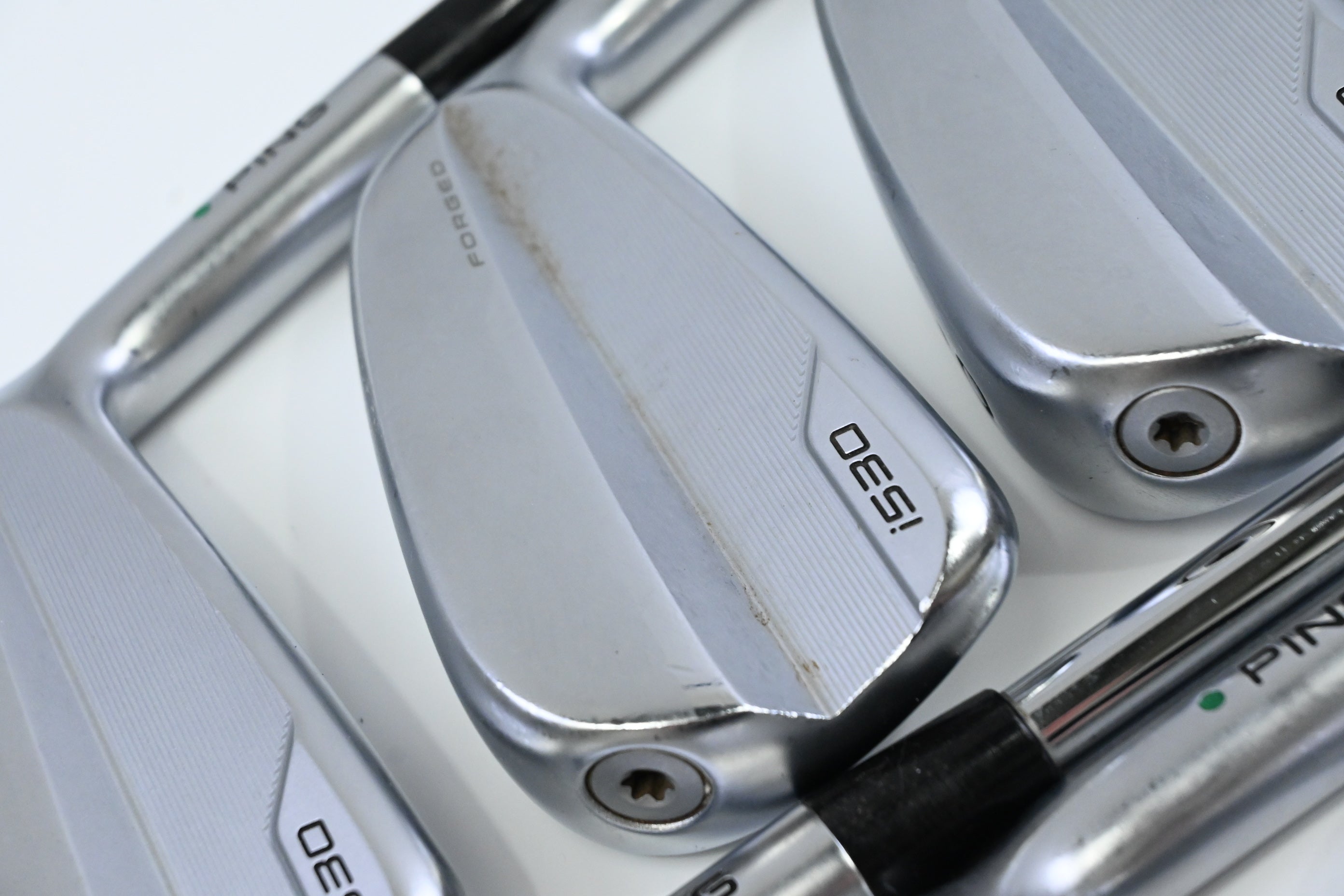 Ping i530 Irons / 4-PW+UW / Green Dot / Stiff Flex Dynamic Gold 115 S300 Shafts
