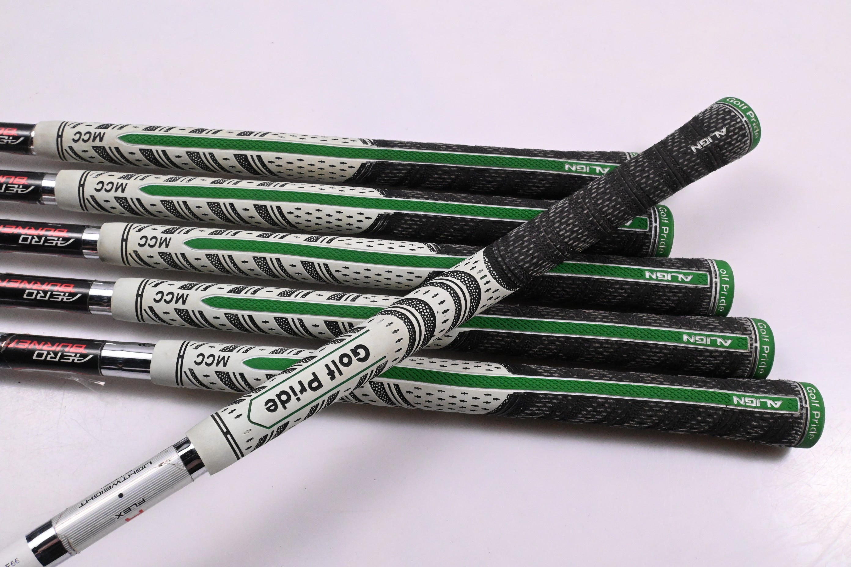 Taylormade Aeroburner Irons / 5-PW / Regular Flex Taylormade Shafts