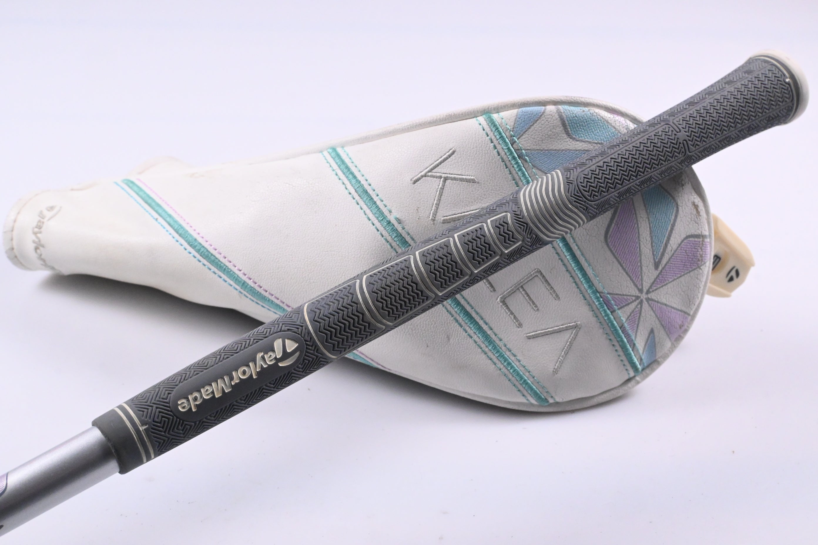 Ladies Taylormade Kalea 3 #3 Wood / 17 Degree / Ladies Flex Ultralight 45 Shaft