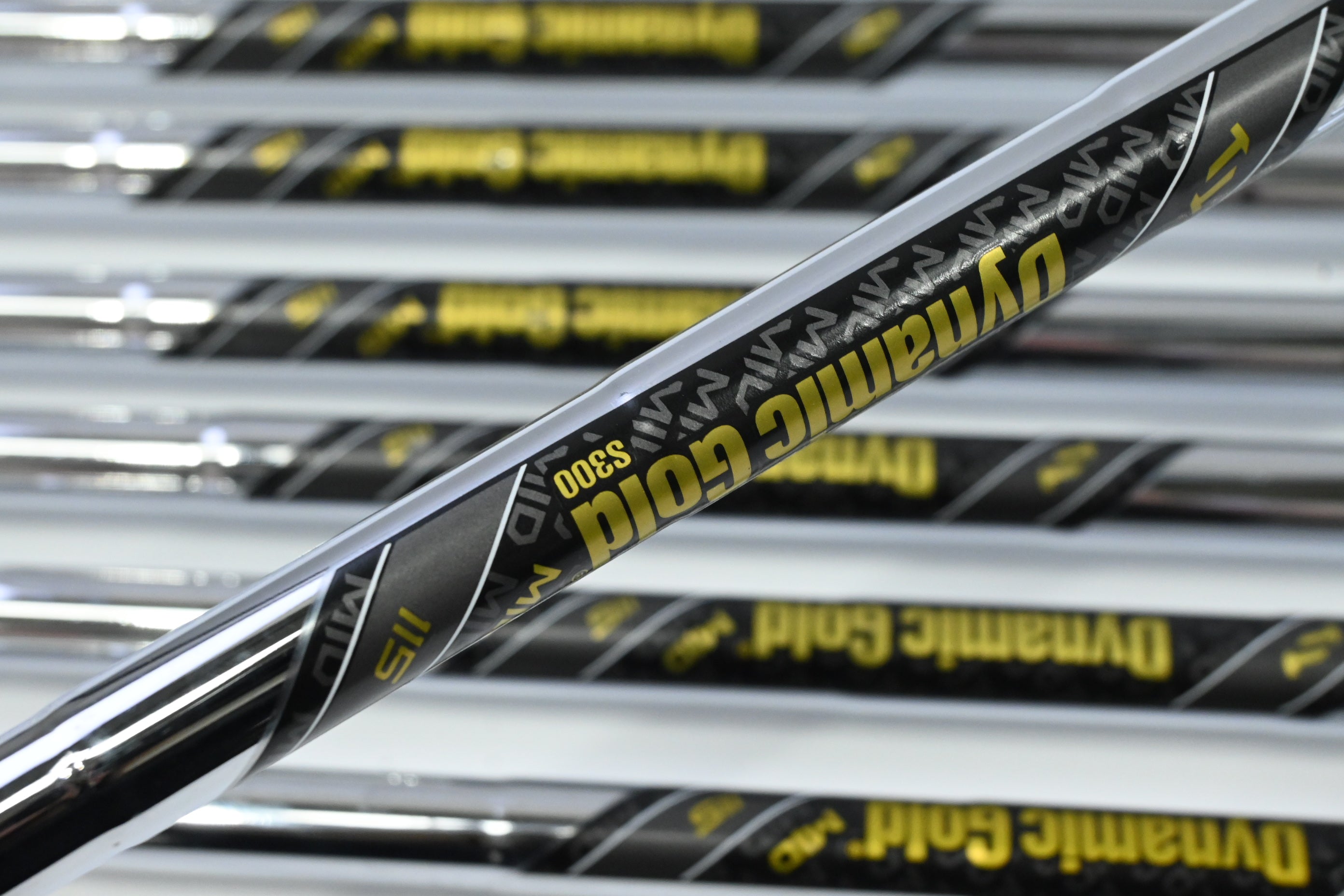 Ping i530 Irons / 4-PW+UW / Green Dot / Stiff Flex Dynamic Gold 115 S300 Shafts
