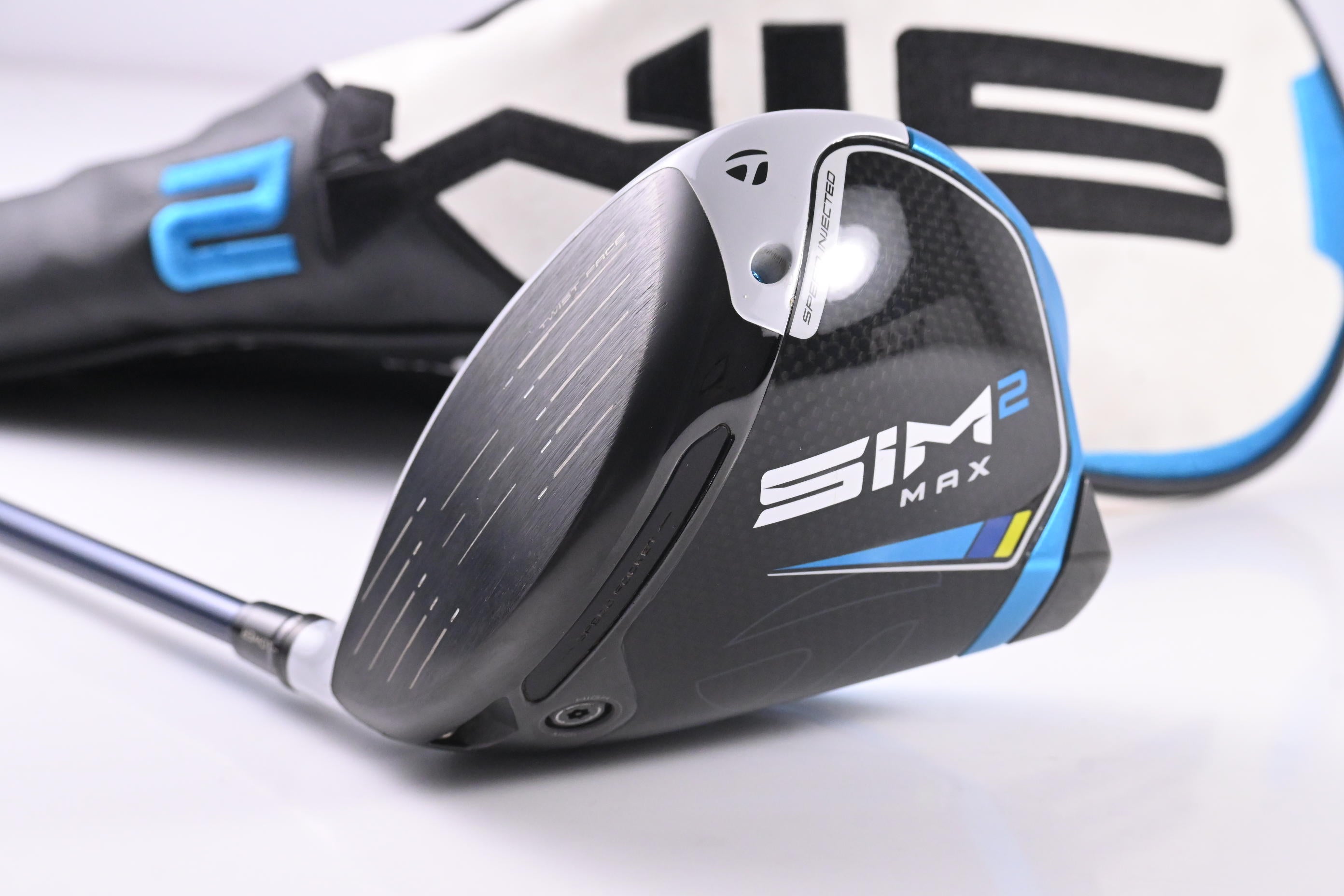 Left Hand Taylormade SIM2 Driver / 10.5 Degree / Regular Flex Ventus Blue 5 Shaft