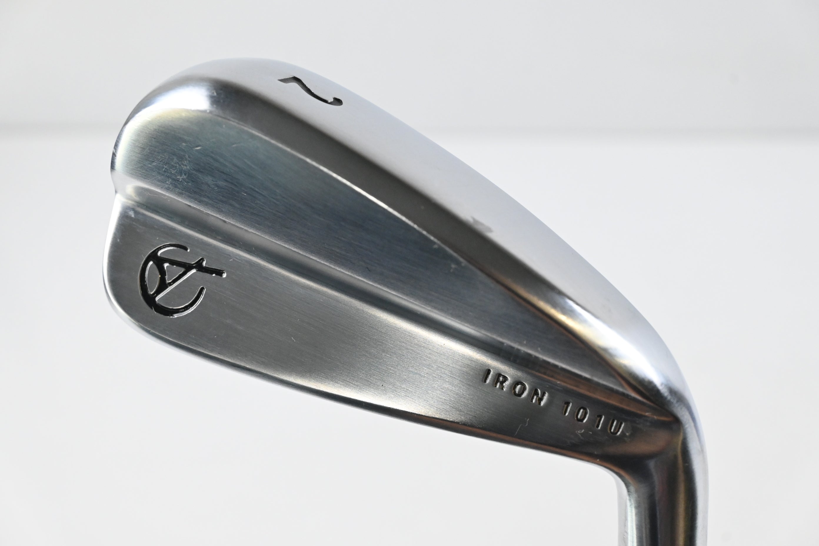 Takomo 101 U Driving #2 Iron / 18 Degree / Regular Flex KBS Hybrid 70 Shaft