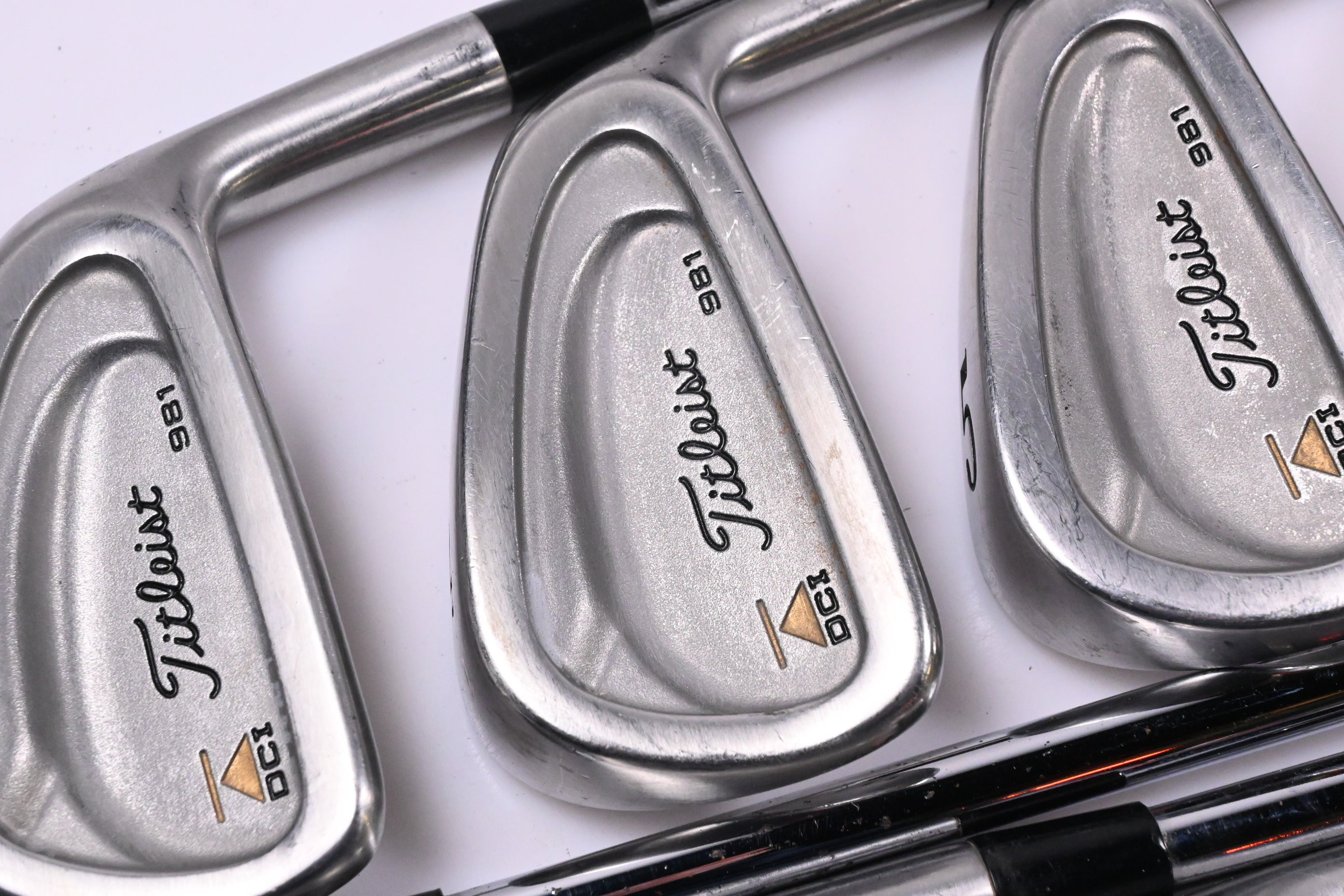 Titleist DCI 981 Irons / 3-PW+SW / Regular Flex Titleist Tri-Spec Shafts