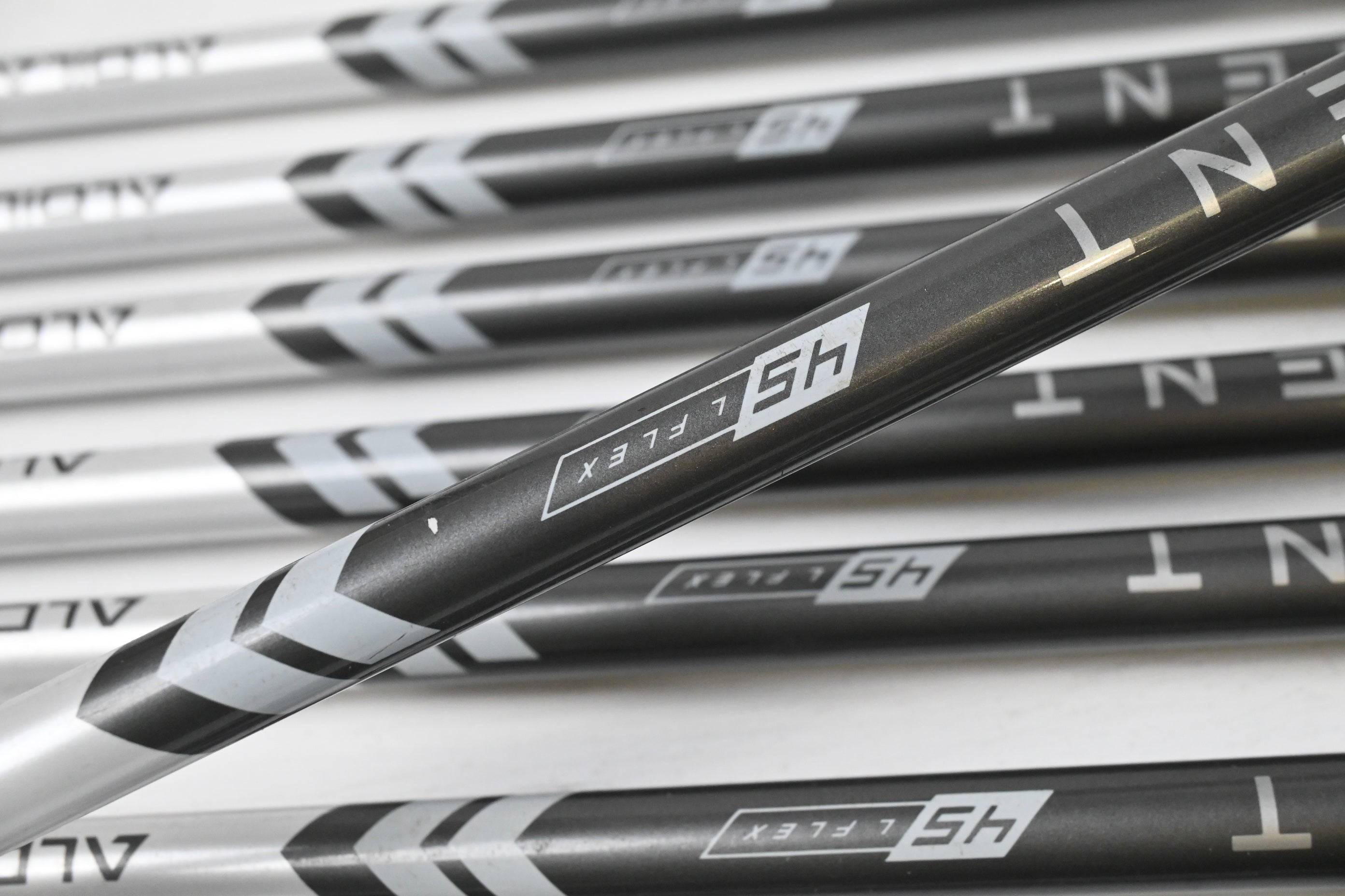 Ladies Taylormade Stealth HD Irons / 5-PW+GW+SW+LW / Ladies Flex Ascent 45