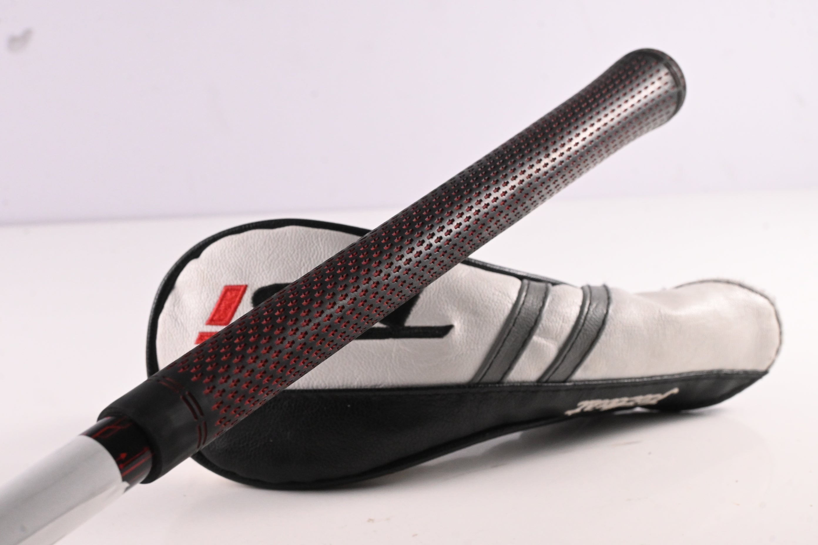 Titleist TSi3 #3 Hybrid / 20 Degree / Stiff Flex Aldila Rogue M-AX 85 Shaft
