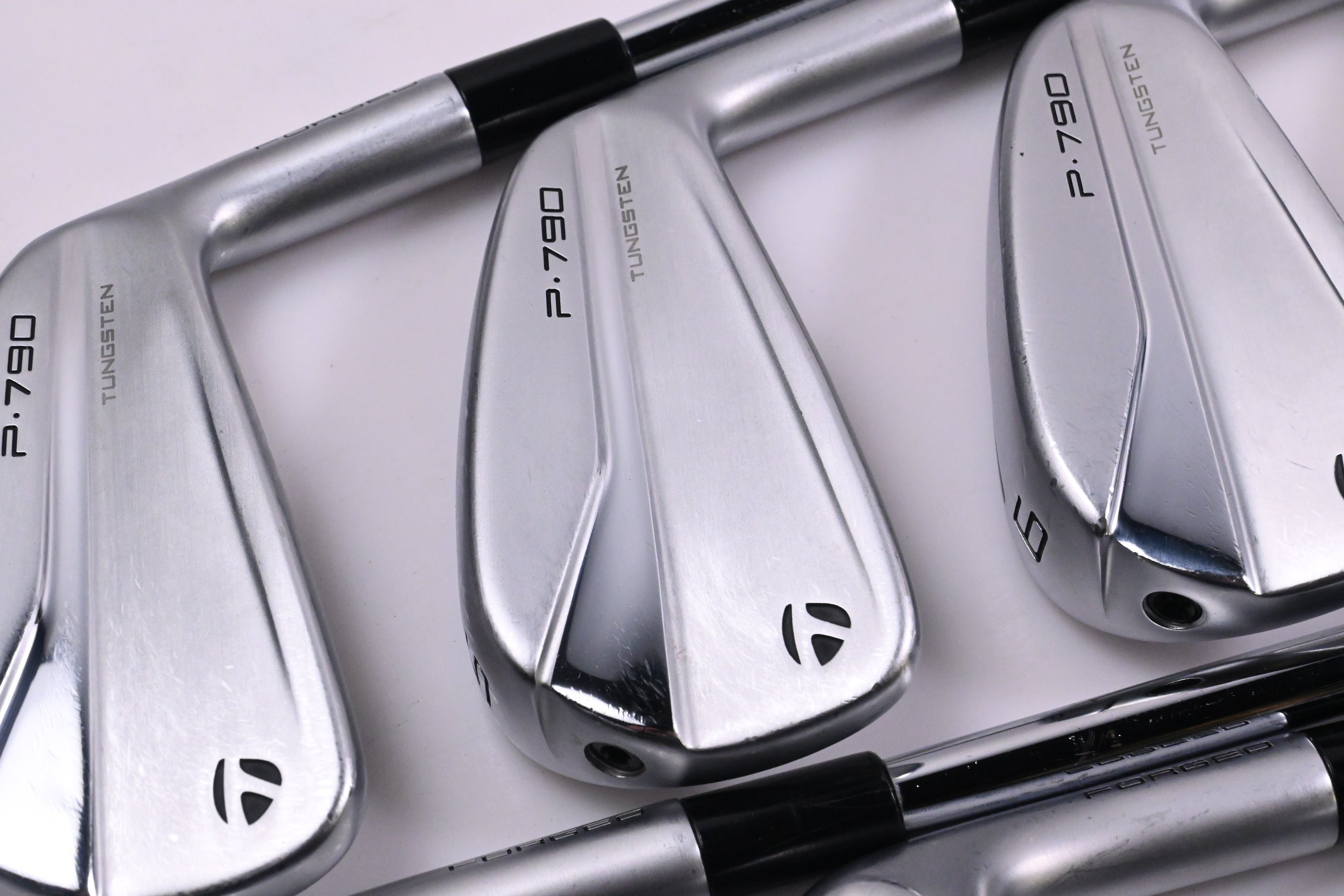 Taylormade P790 2021 Irons / 4-PW+GW / X-Flex Dynamic Gold X100 Shafts