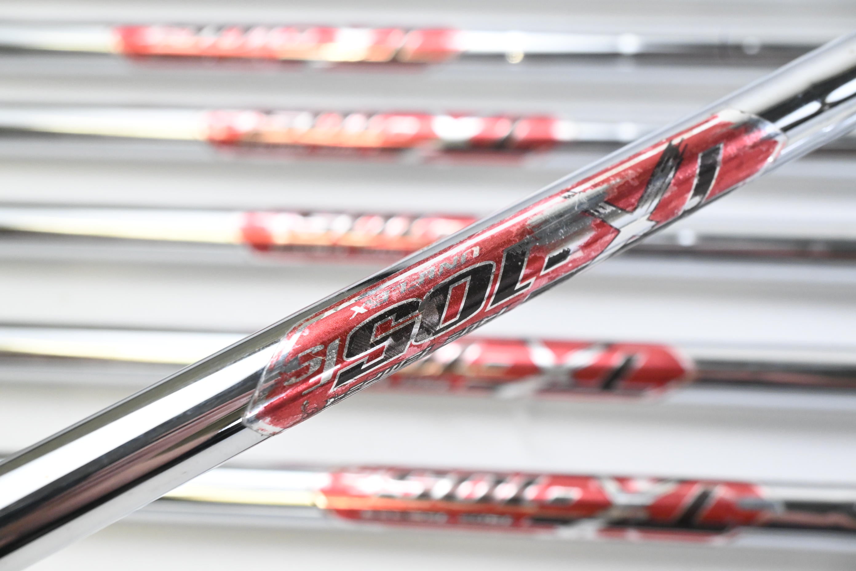 Wilson Di7 Irons / 4-PW+SW / Uniflex True Temper TX-105 Steel Shafts
