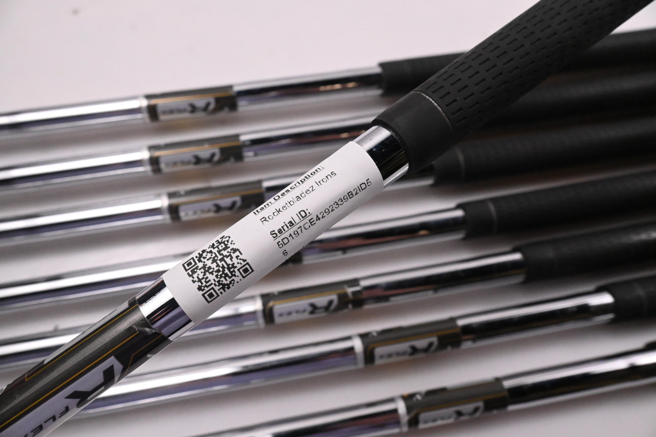 Taylormade Rocketbladez Irons / 4-PW+SW / Regular Flex Rocketfuel 85 Shafts