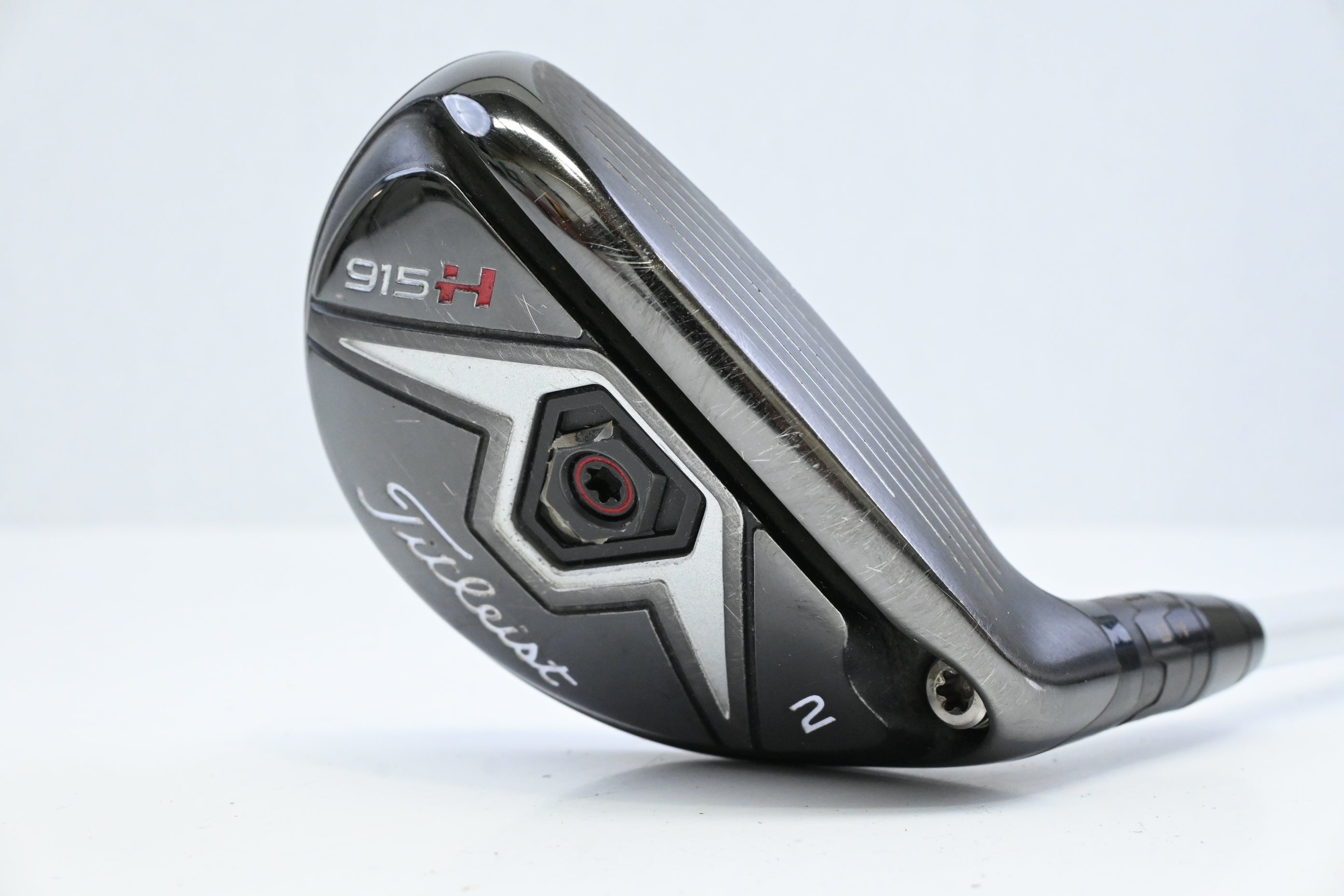 Titleist 915H #2 Hybrid / 18 Degree / Stiff Flex Aldila Rogue 110 MSI Shaft