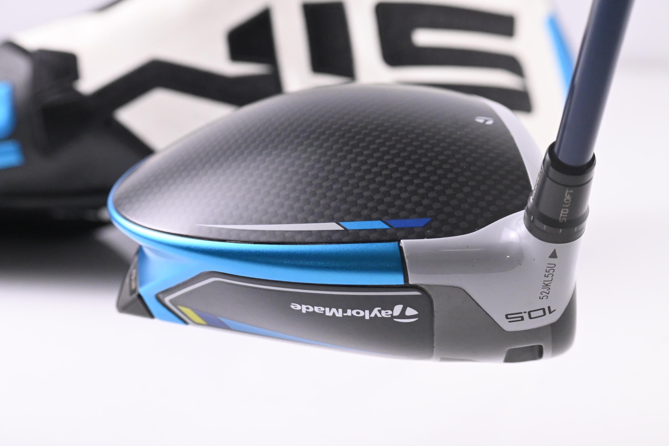 Left Hand Taylormade SIM2 Driver / 10.5 Degree / Regular Flex Ventus Blue 5 Shaft