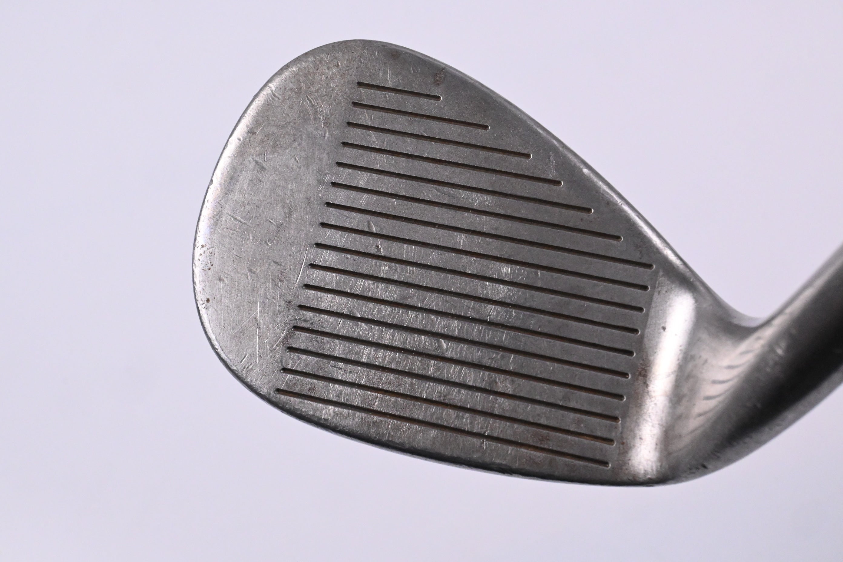 Cleveland Reg 588 RTG Gap Wedge / 53 Degree / Stiff Flex Dynamic Gold Shaft