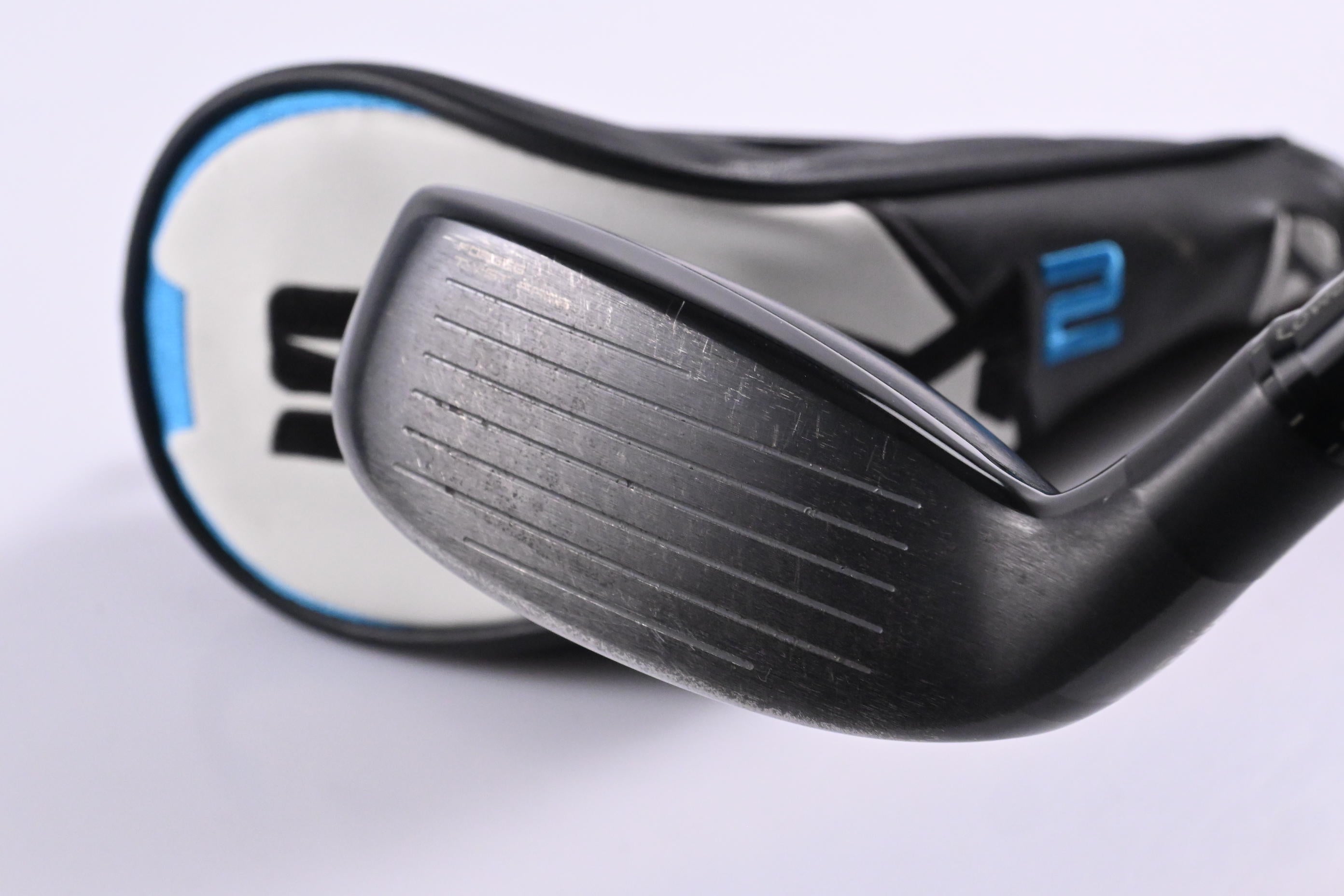 Taylormade SIM2 #2 Hybrid / 17 Degree / Regular Flex Ventus Blue 6 Shaft