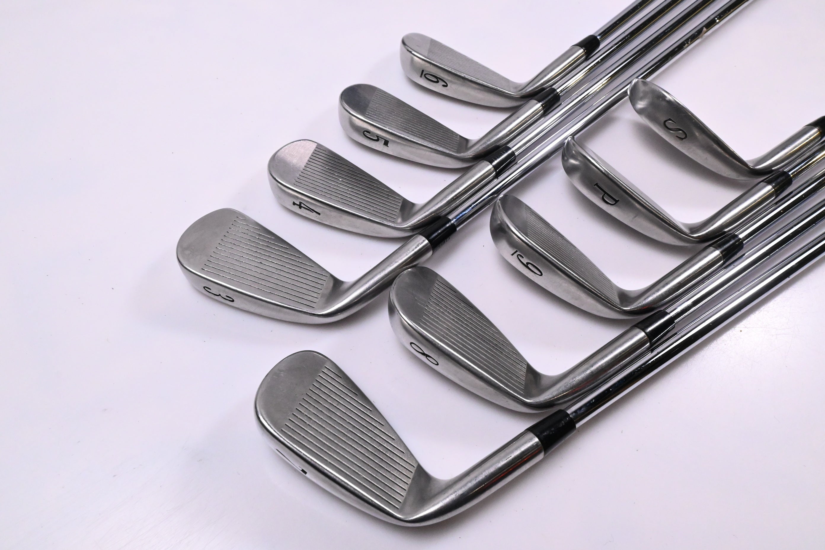 Titleist DCI 981 Irons / 3-PW+SW / Regular Flex Titleist Tri-Spec Shafts