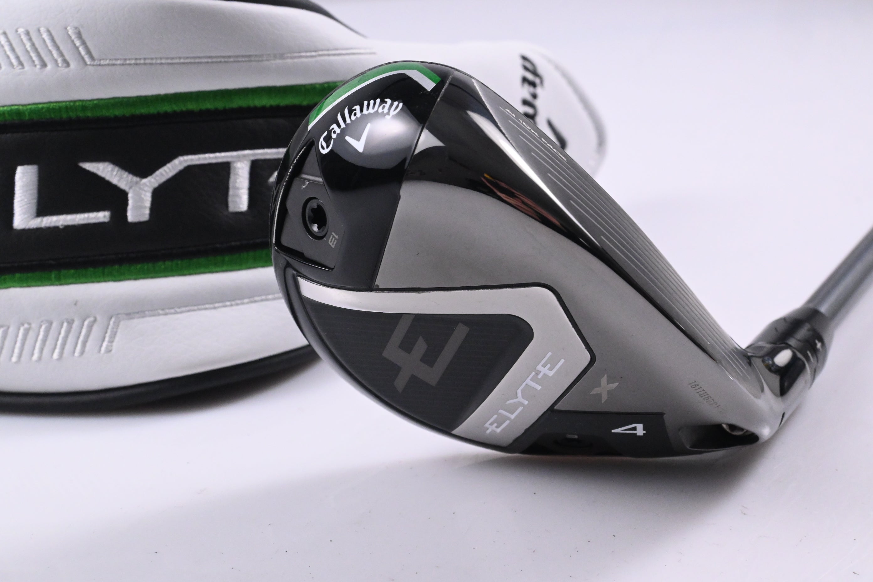 Callaway Elyte X #4 Hybrid / 21 Degree / Regular Flex Denali Charcoal 60 Shaft