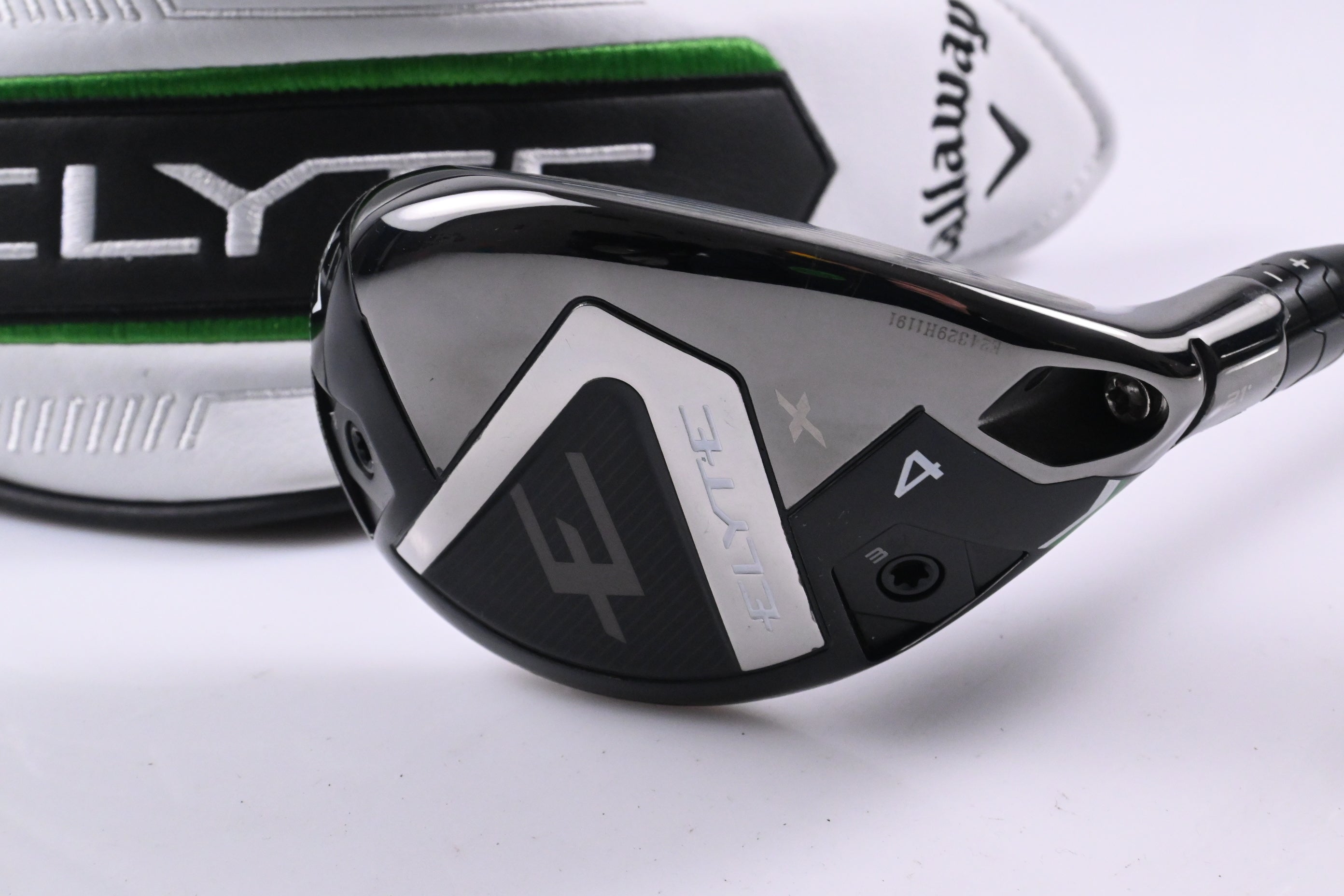 Callaway Elyte X #4 Hybrid / 21 Degree / Regular Flex Denali Charcoal 60 Shaft