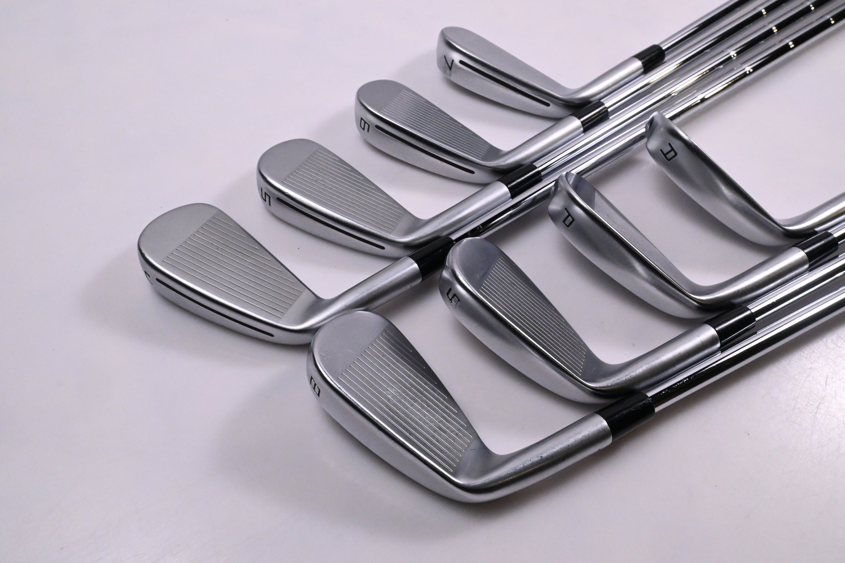 Taylormade P790 2021 Irons / 4-PW+GW / X-Flex Dynamic Gold X100 Shafts
