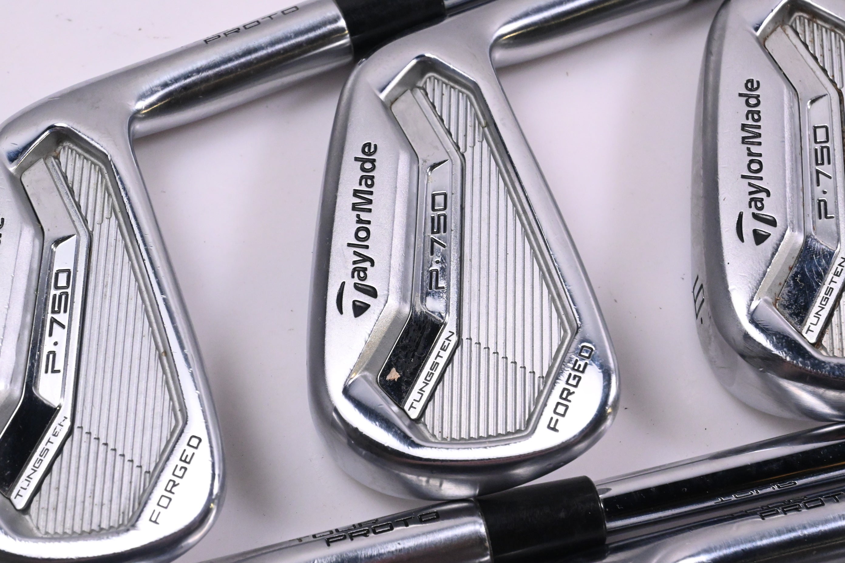 Taylormade P750 Irons / 4-9i / X-Flex Dynamic Gold 120 X100 Shafts