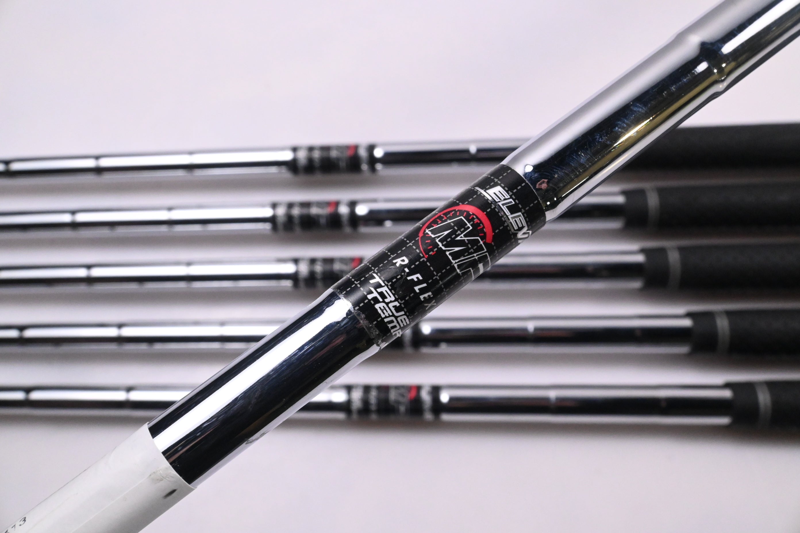 Callaway Rogue ST Max Irons / 6-PW+GW / Regular Flex Elevate MPH 95 Shafts