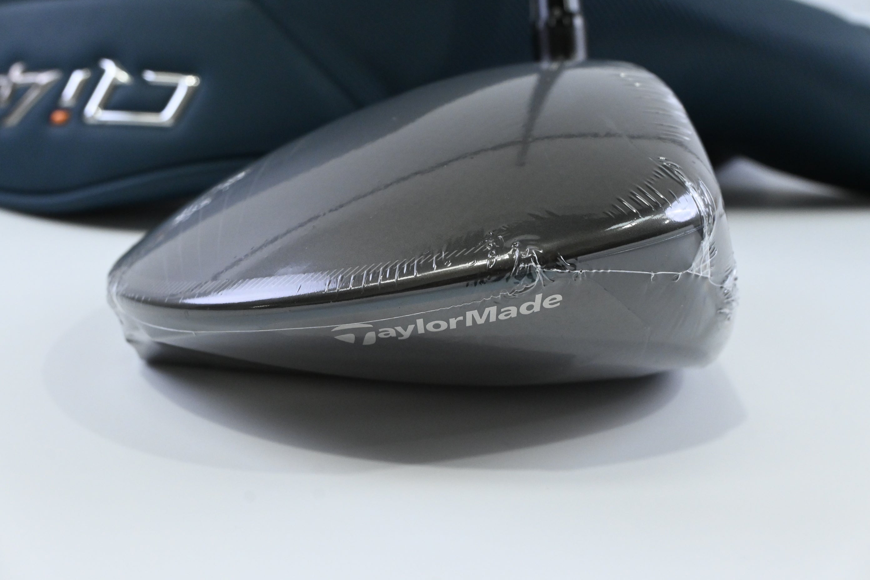 Taylormade Qi4D Max Driver / 10.5 Degree / Stiff Flex Taylormade Reax Blue 50