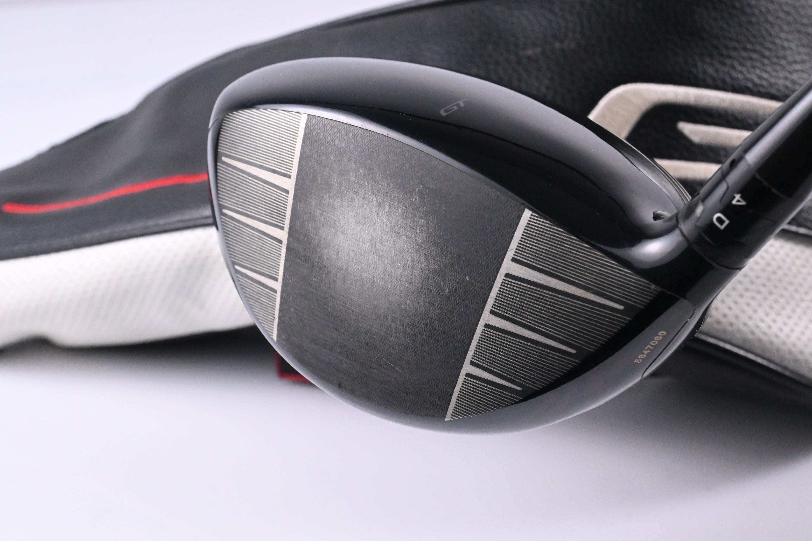Titleist GT3 Driver / 10 Degree / Stiff Flex HZRDUS Smoke Black RDX 80 Shaft