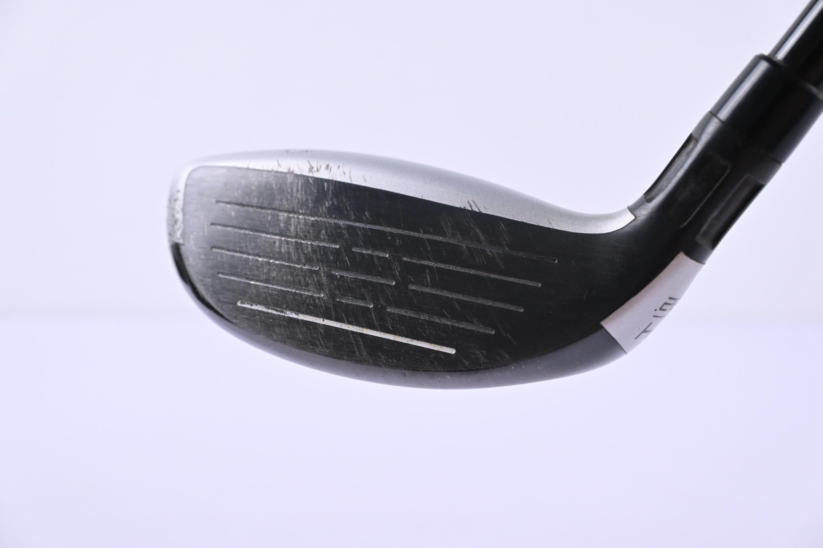 Taylormade M4 #4 Hybrid / 22 Degree / Regular Flex Fujikura Atmos Red 6 Shaft