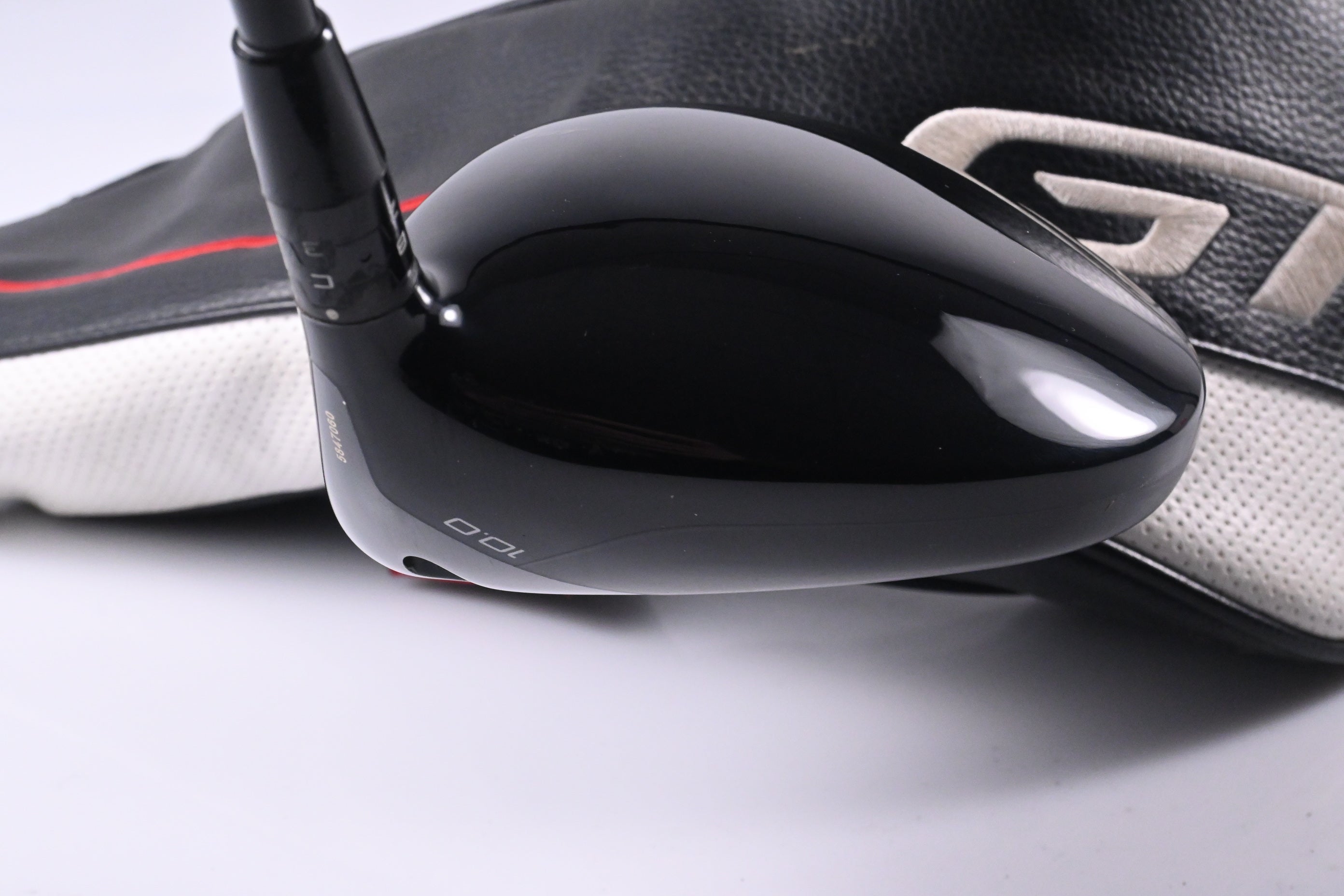 Titleist GT3 Driver / 10 Degree / Stiff Flex HZRDUS Smoke Black RDX 80 Shaft