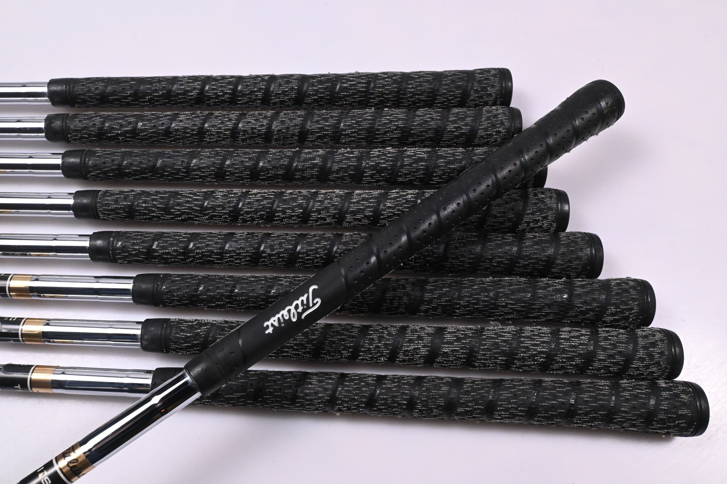 Titleist DCI 981 Irons / 3-PW+SW / Regular Flex Titleist Tri-Spec Shafts