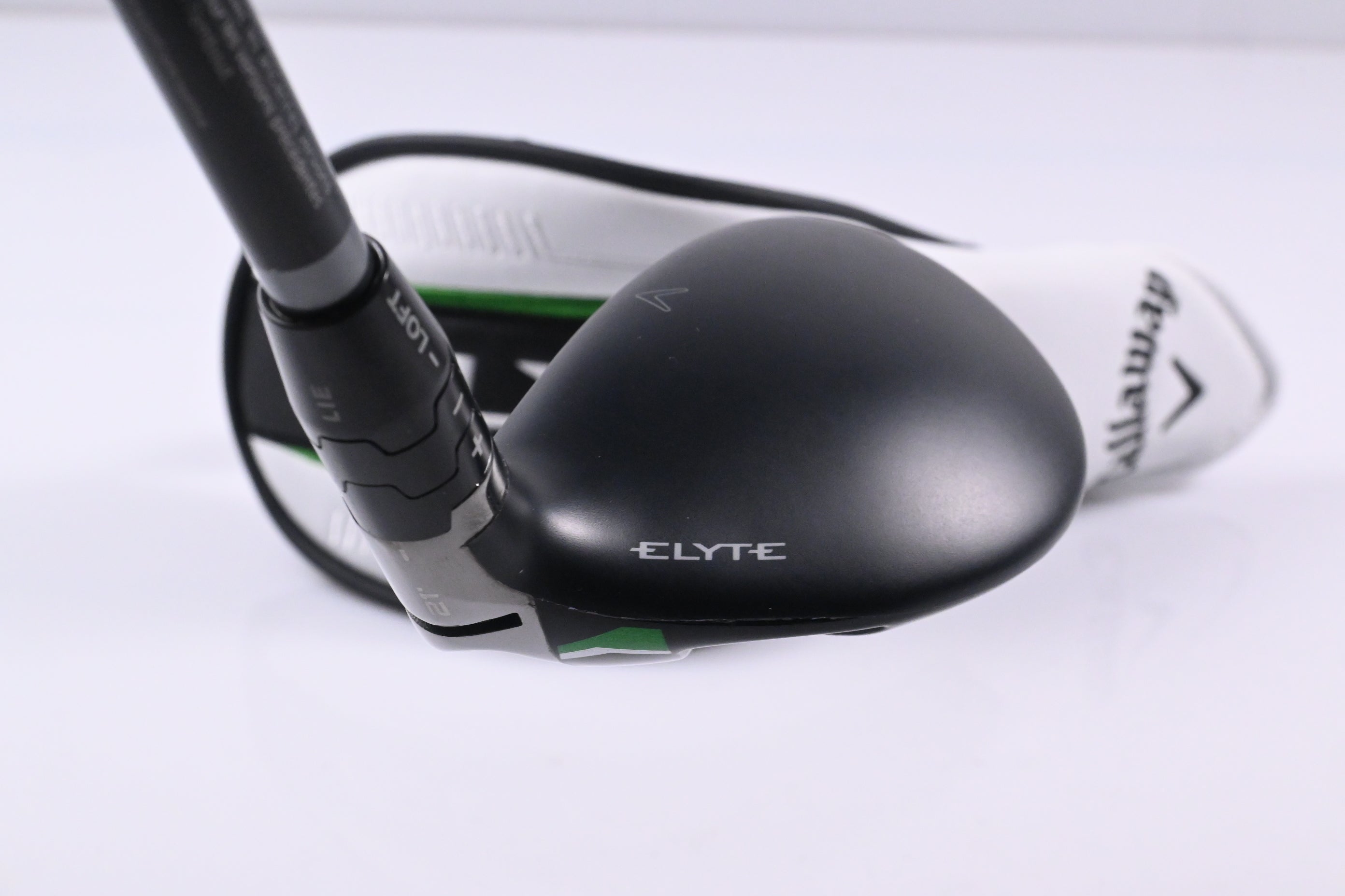 Callaway Elyte X #4 Hybrid / 21 Degree / Regular Flex Denali Charcoal 60 Shaft